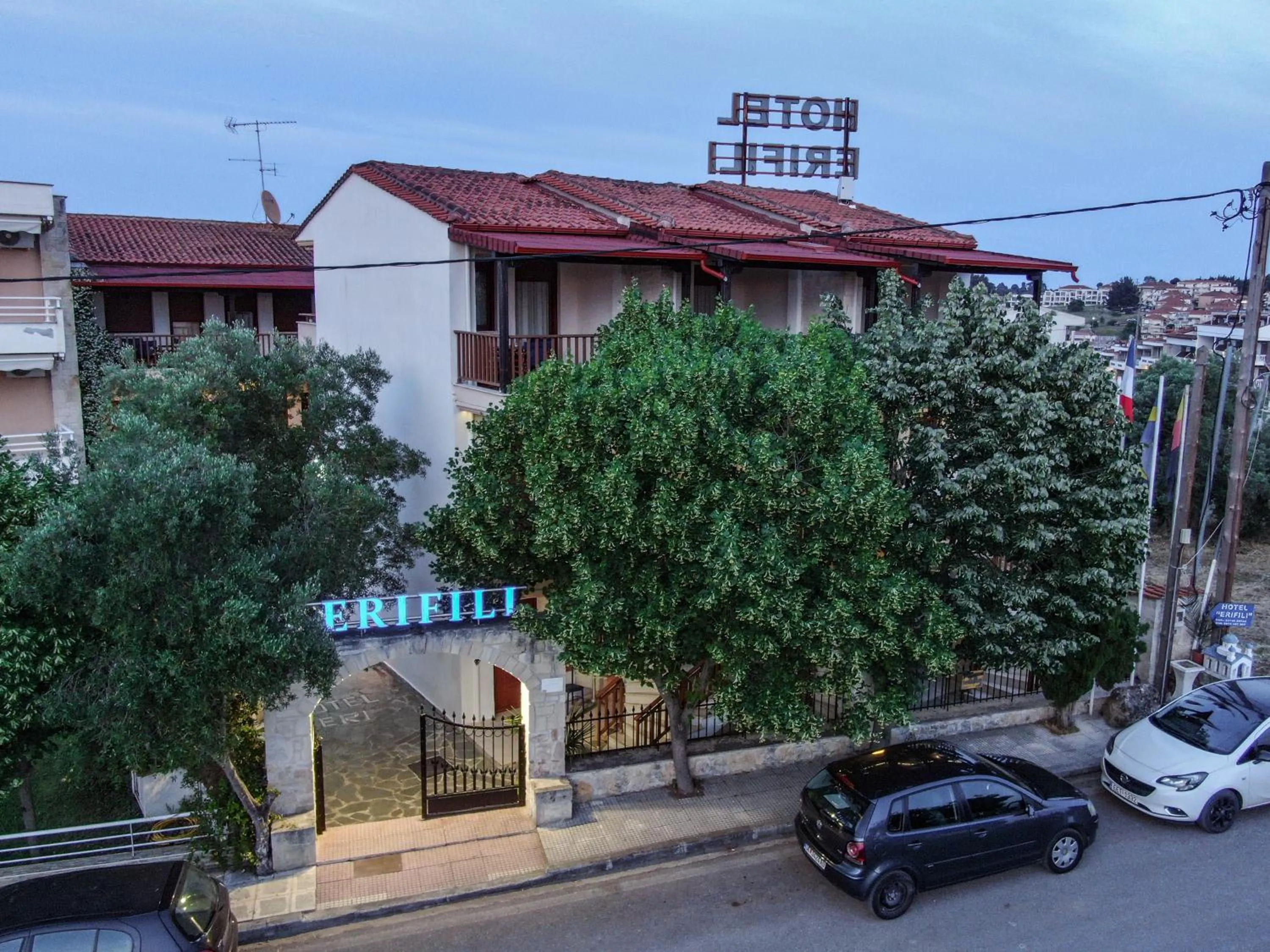 Property building in Erifili Kallithea