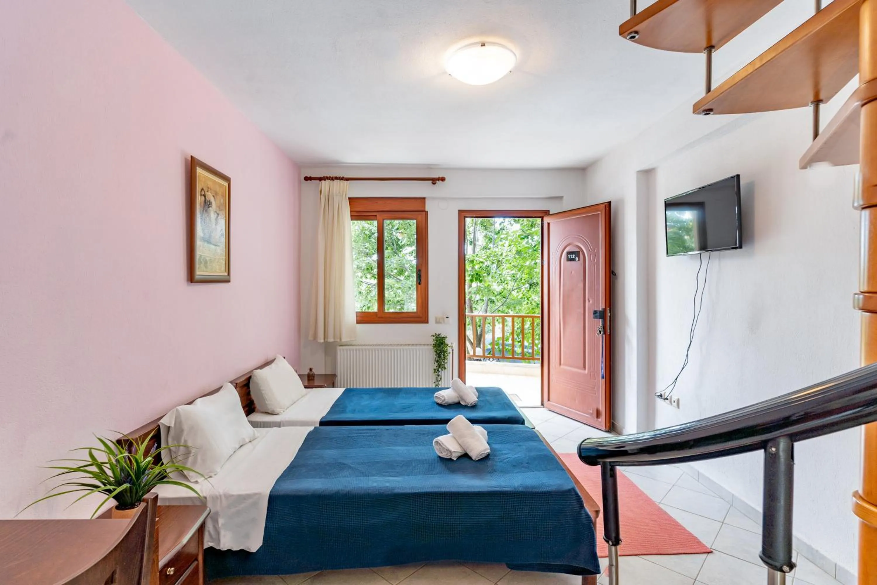 Bed in Erifili Kallithea