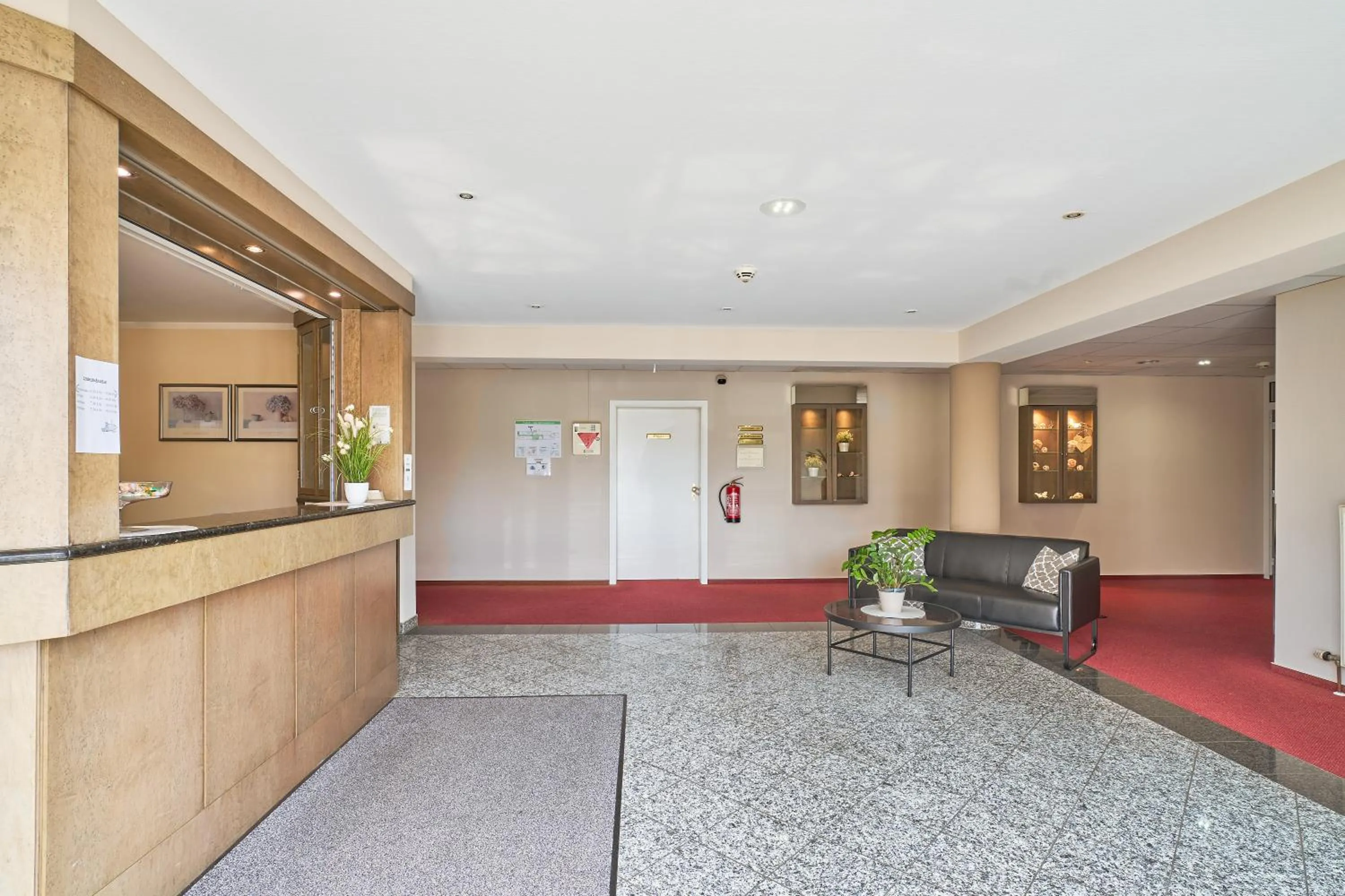 Lobby or reception in eXo Individual Hotel Waghäuseler Hof