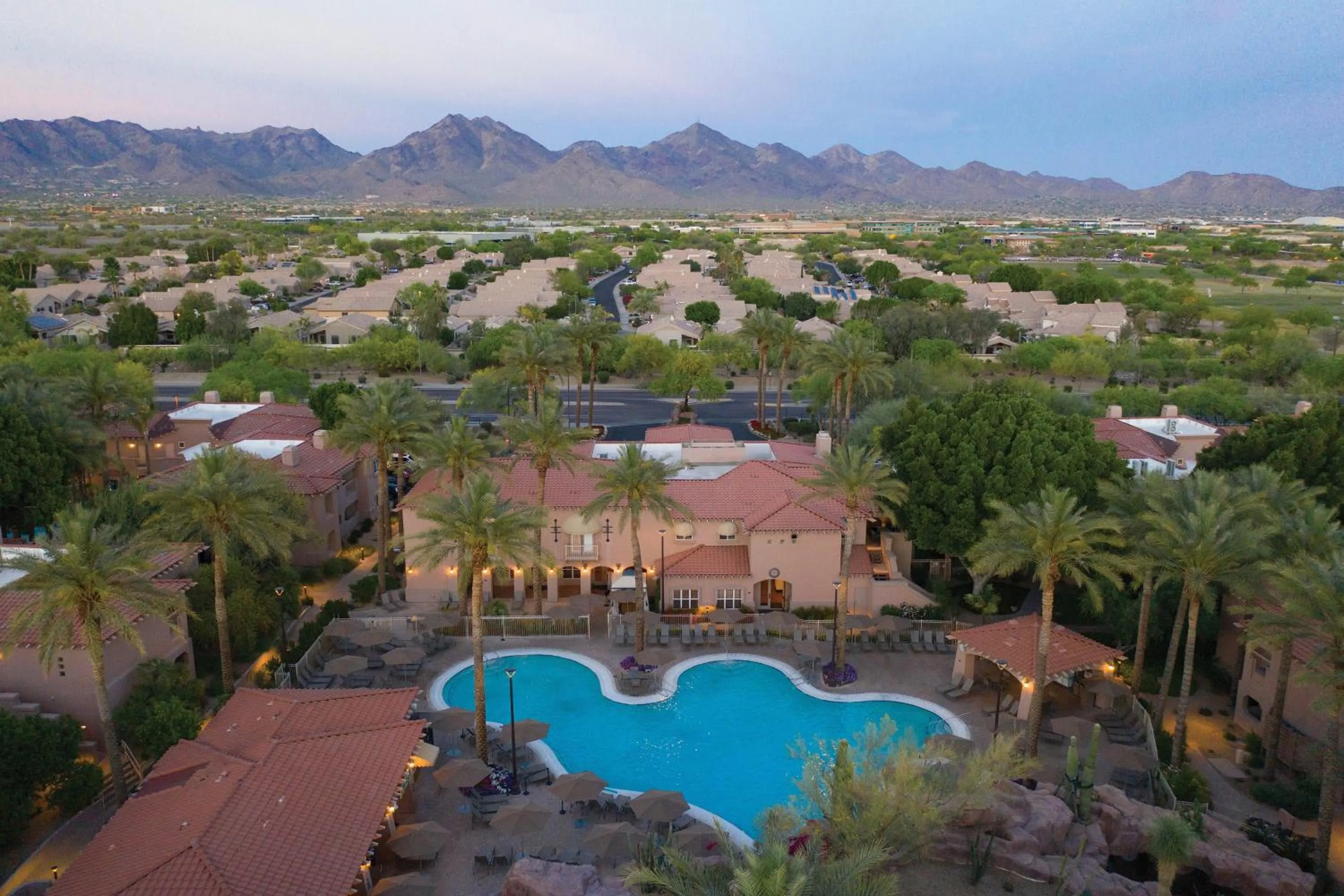 Property building in Sheraton Desert Oasis Villas, Scottsdale