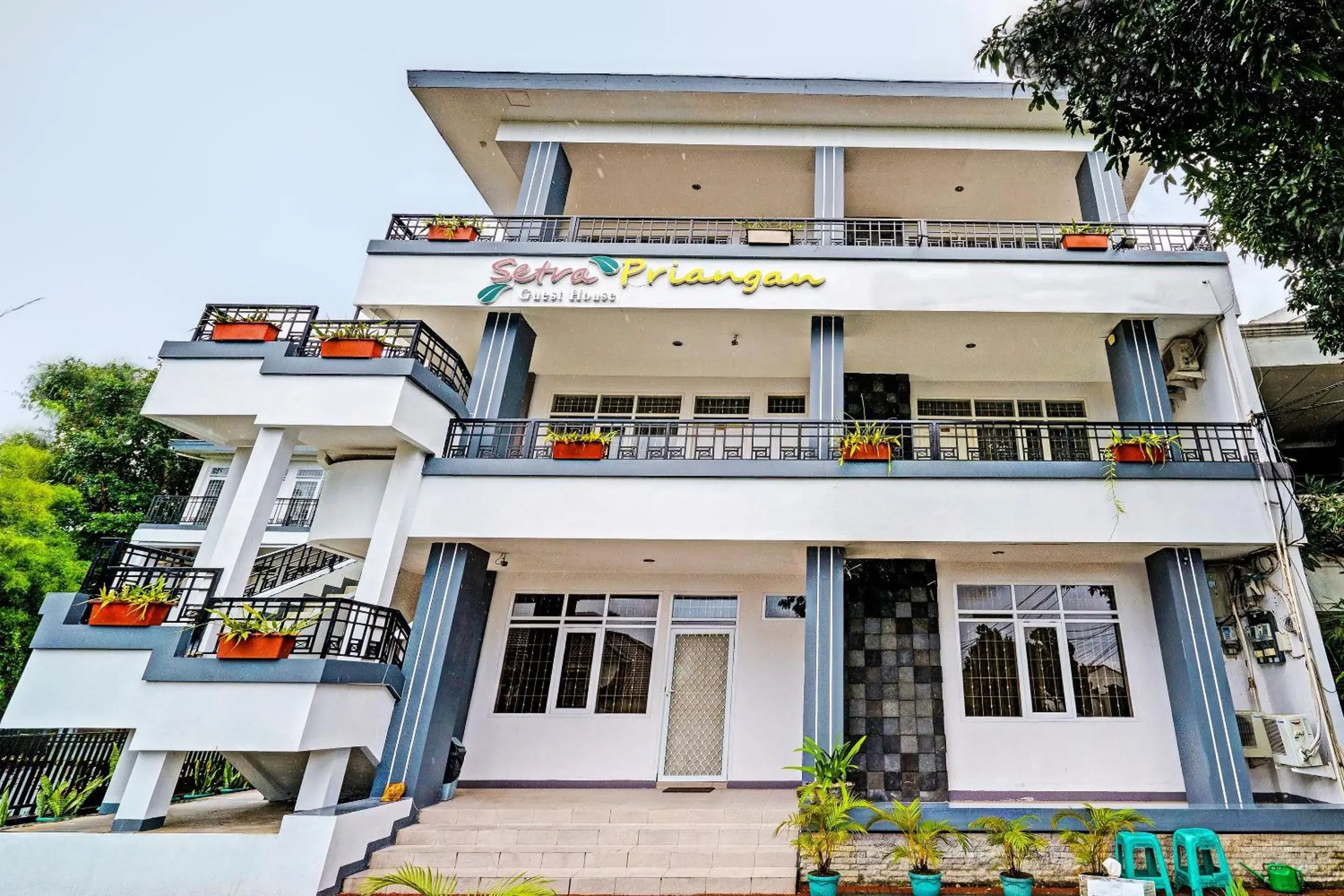 Facade/entrance in Collection O 92277 Setra Priangan Guest House Facade/entrance in Collection O 92277 Setra Priangan Guest House