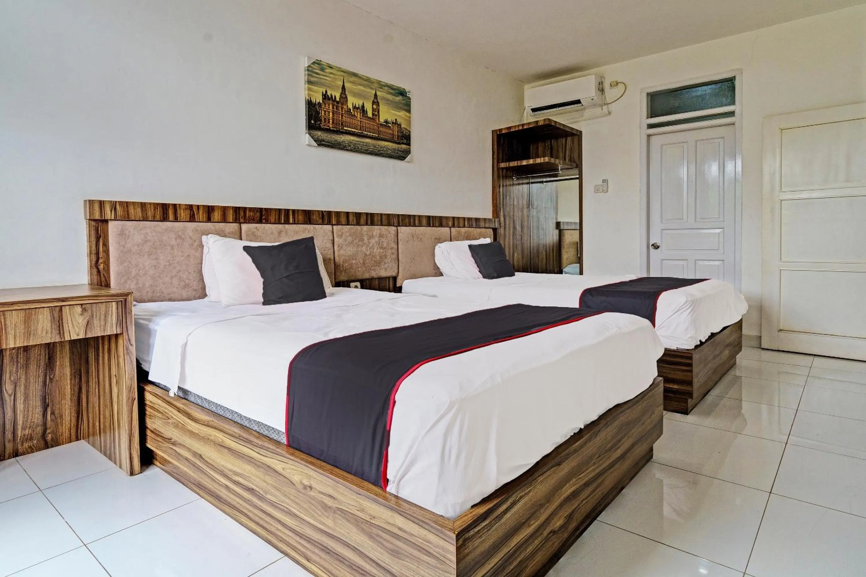 Bedroom, Bed in Collection O 92277 Setra Priangan Guest House