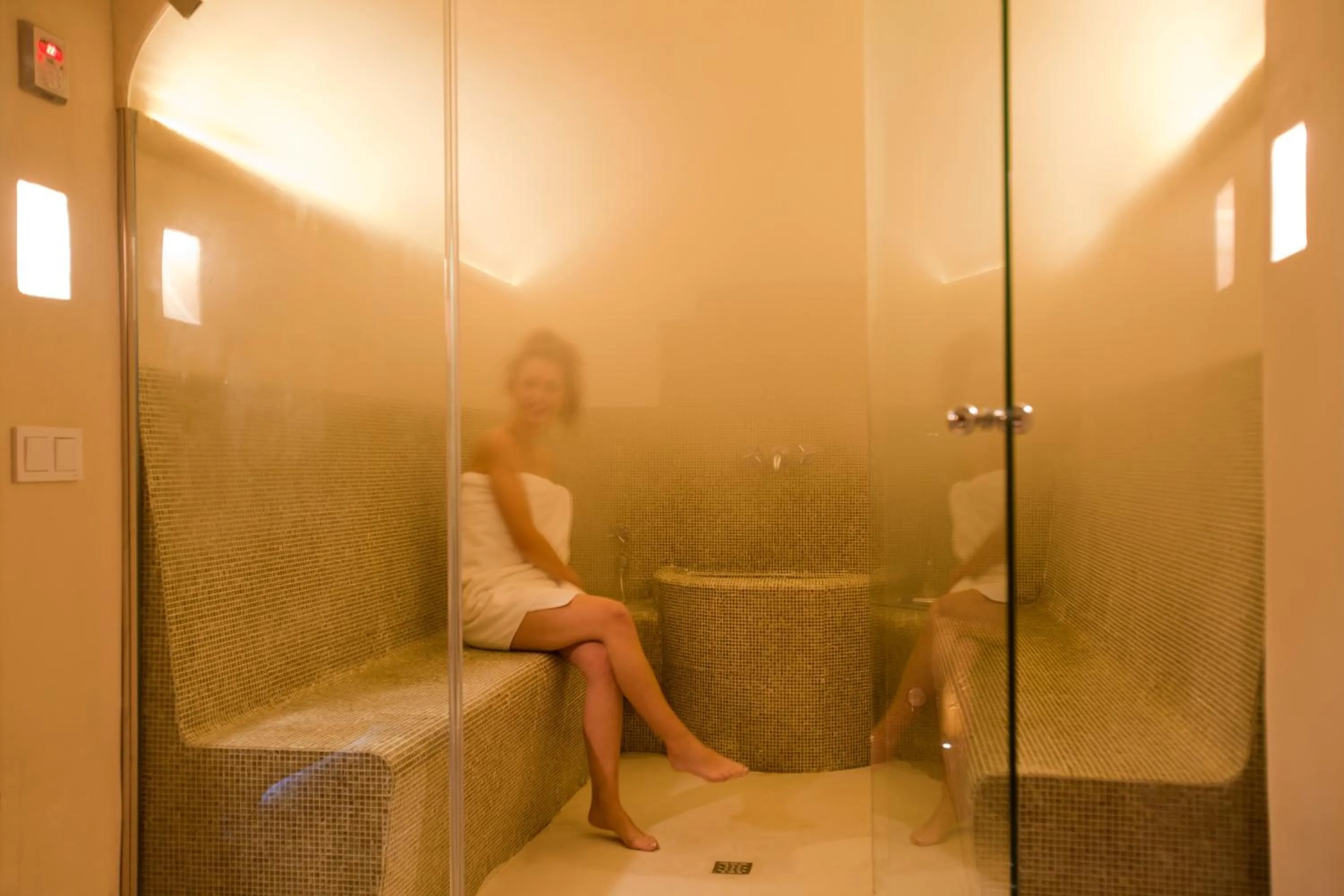 Hot Spring Bath in Hotel & Restaurant Jardi d'Artà