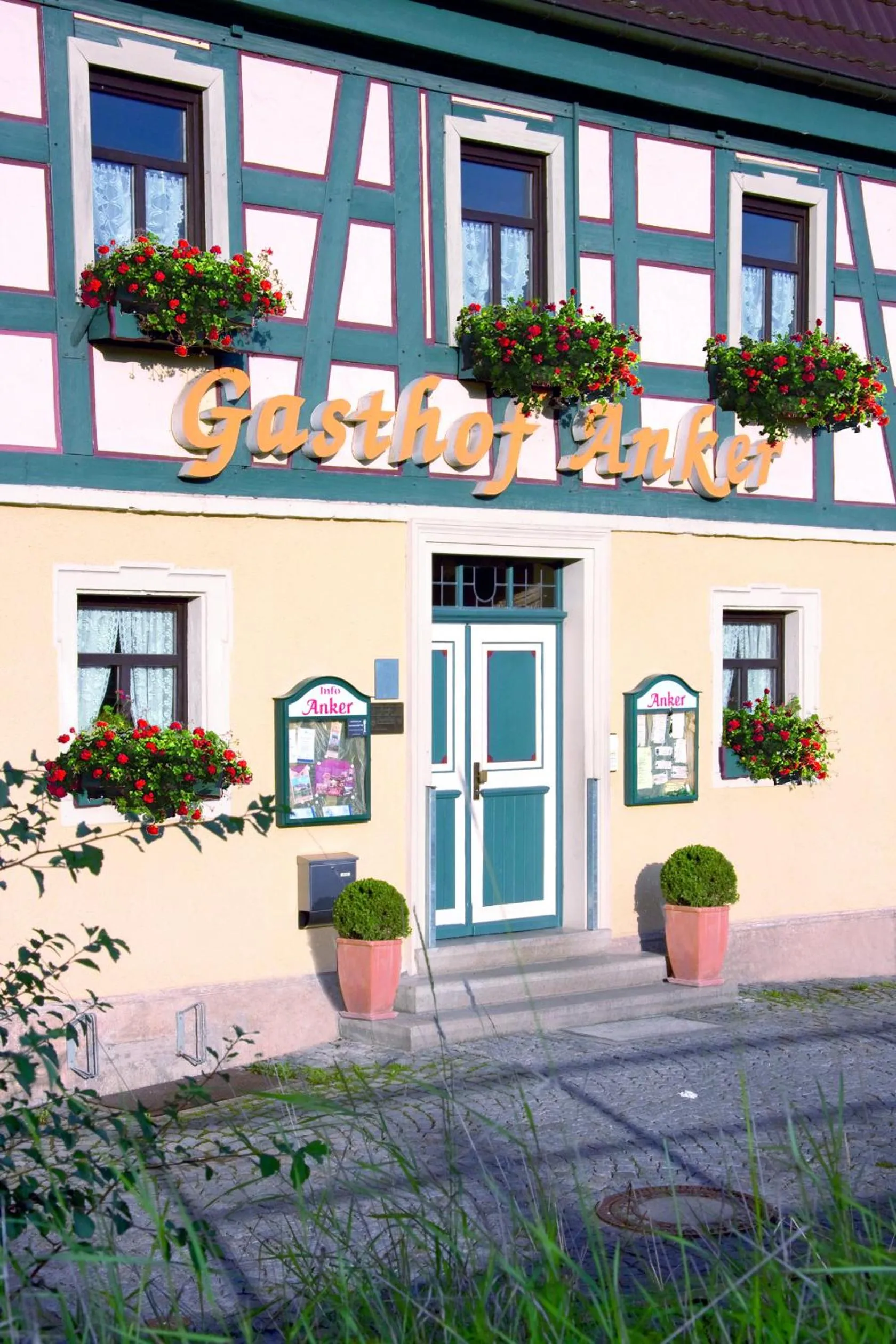 Facade/entrance in Gasthof Hotel Anker