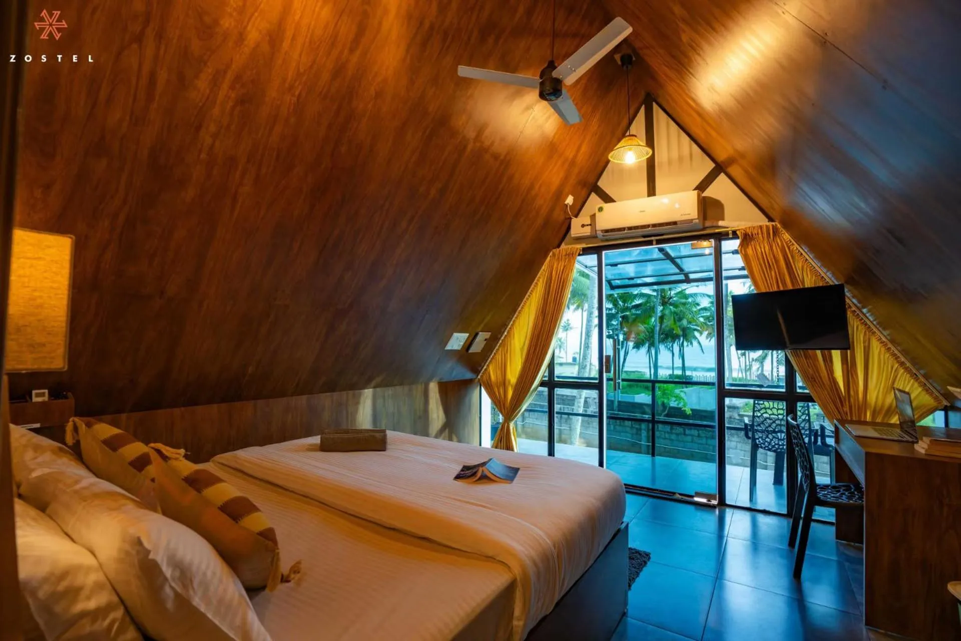 Bed in Zostel Varkala