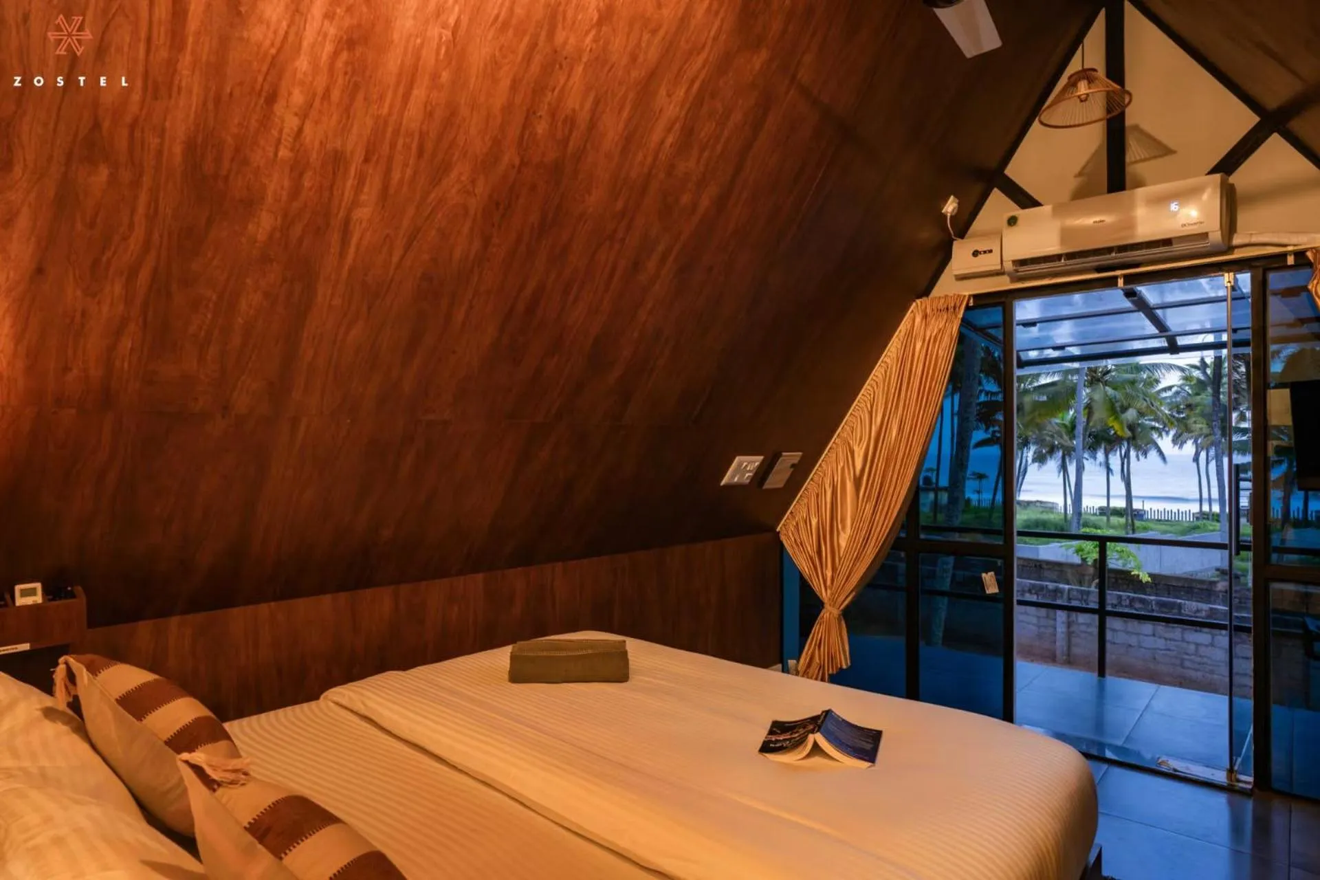 Bed in Zostel Varkala