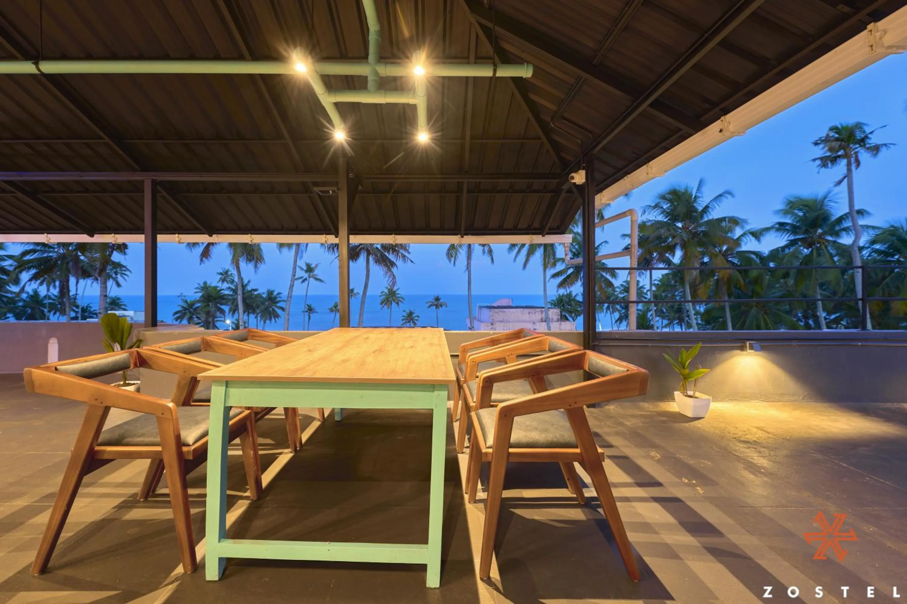 Restaurant/places to eat in Zostel Varkala