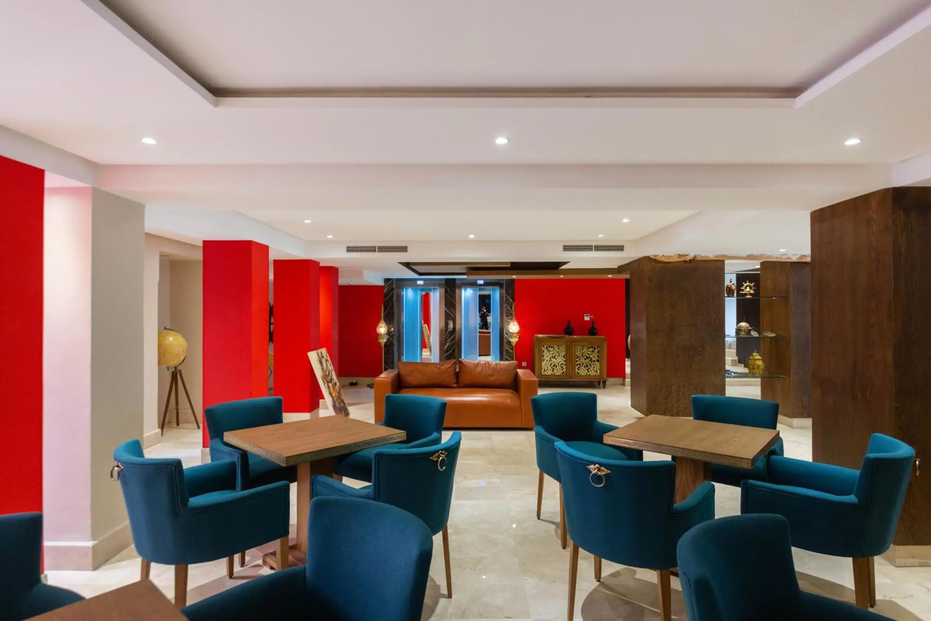 Lounge or bar in Hôtel Ibn Batouta Lounge or bar in Hôtel Ibn Batouta