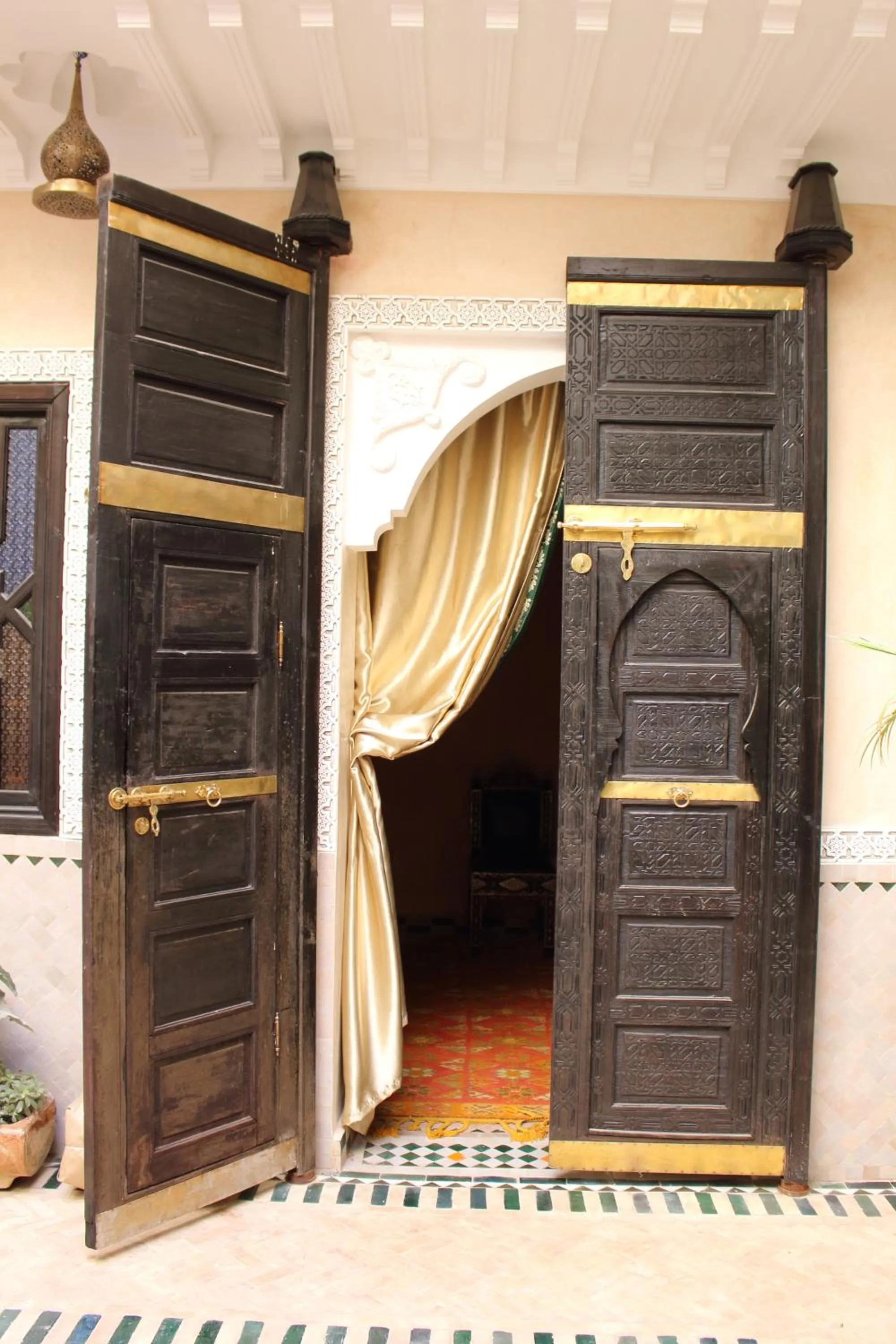 Lounge or bar in RIAD MAKENE MOUCHKILL