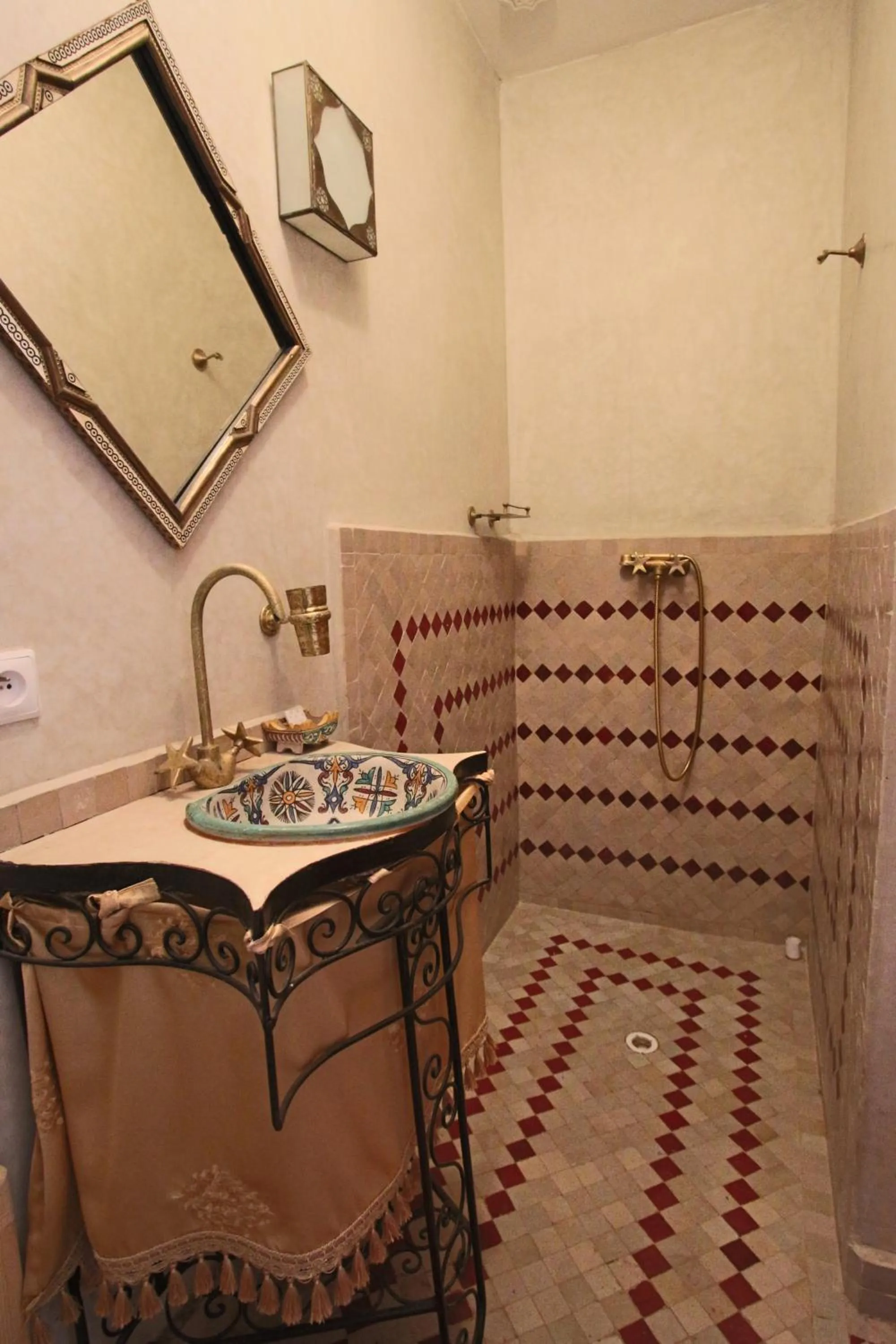 Bathroom in RIAD MAKENE MOUCHKILL