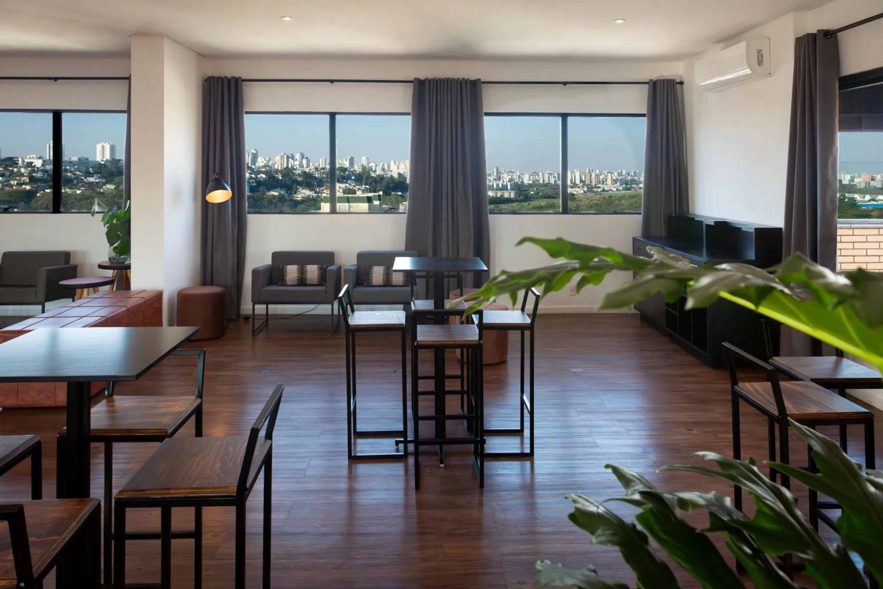 Area and facilities in Intercity São Paulo Anhembi