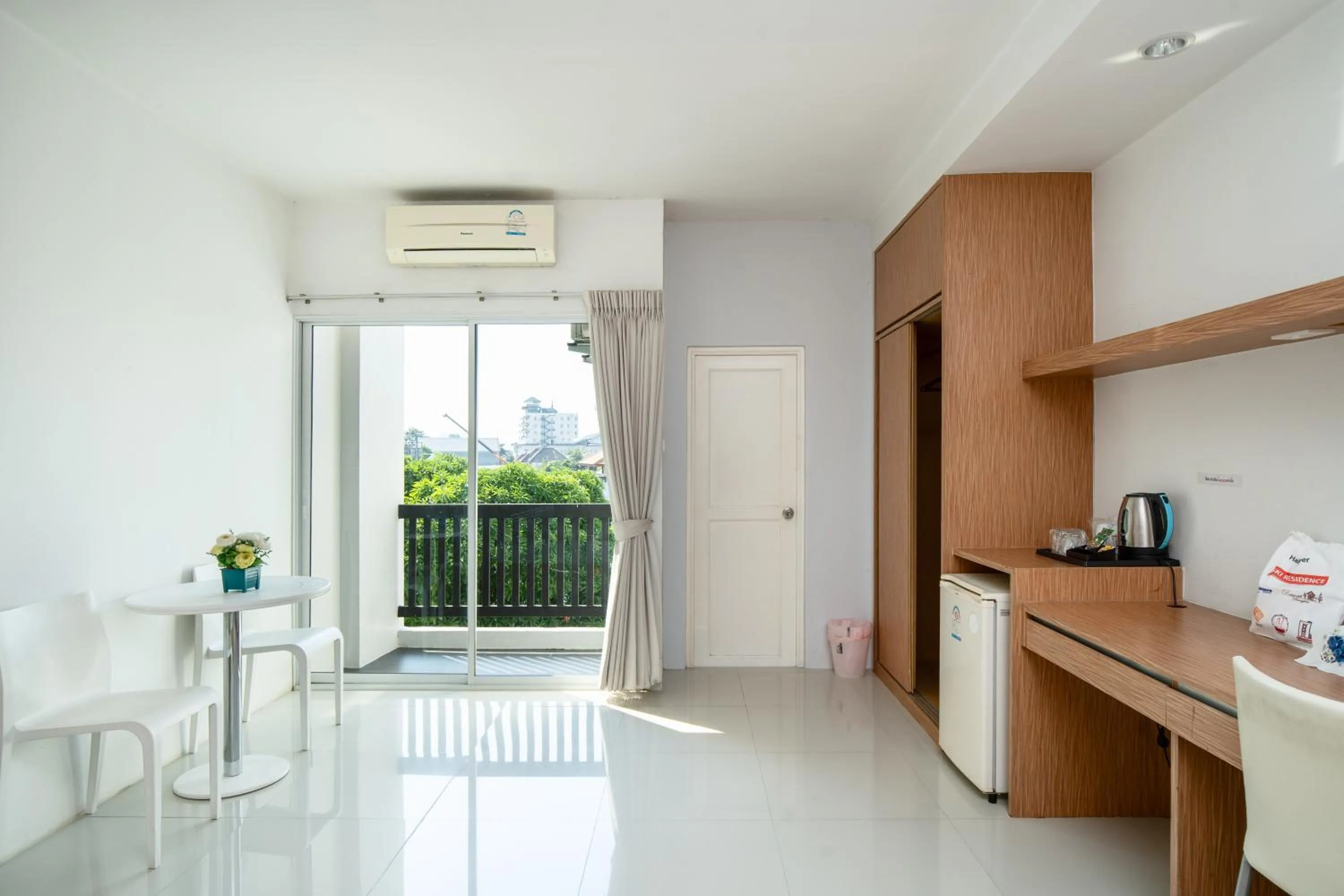 Balcony/Terrace in Riski Residence Ngamwongwan