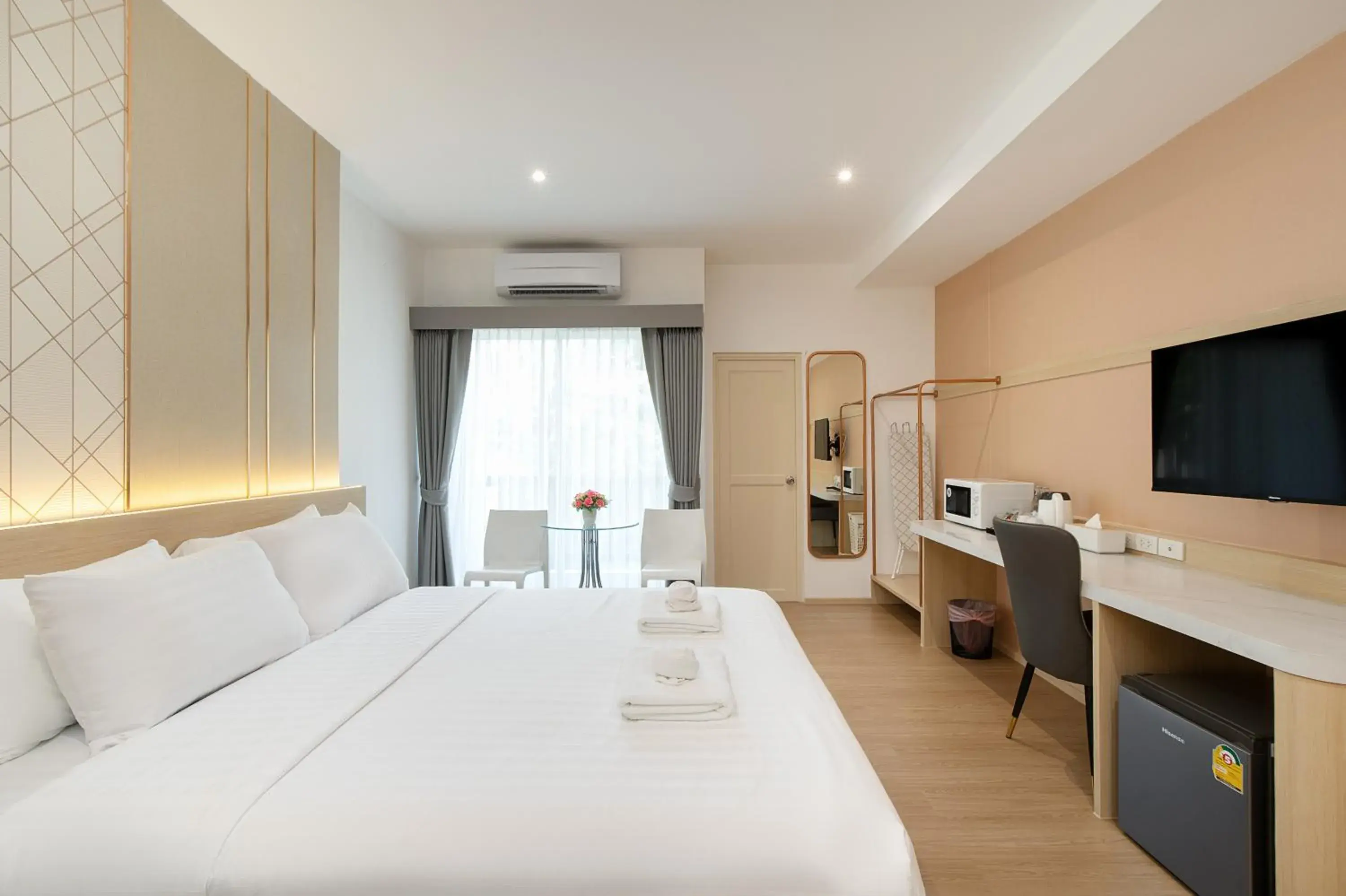 Photo of the whole room, Bed in Riski Residence Ngamwongwan Photo of the whole room, Bed in Riski Residence Ngamwongwan