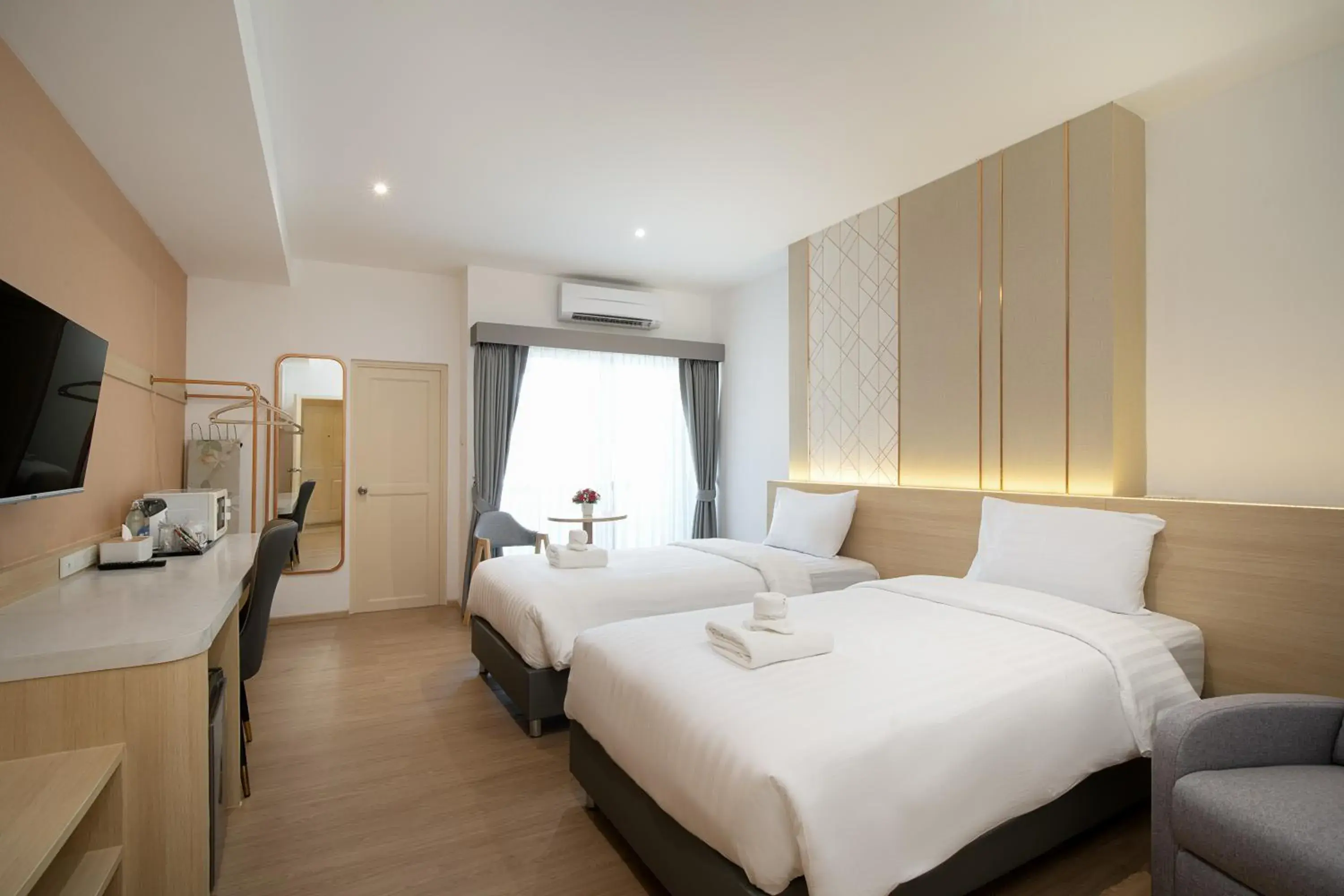 Photo of the whole room, Bed in Riski Residence Ngamwongwan Photo of the whole room, Bed in Riski Residence Ngamwongwan