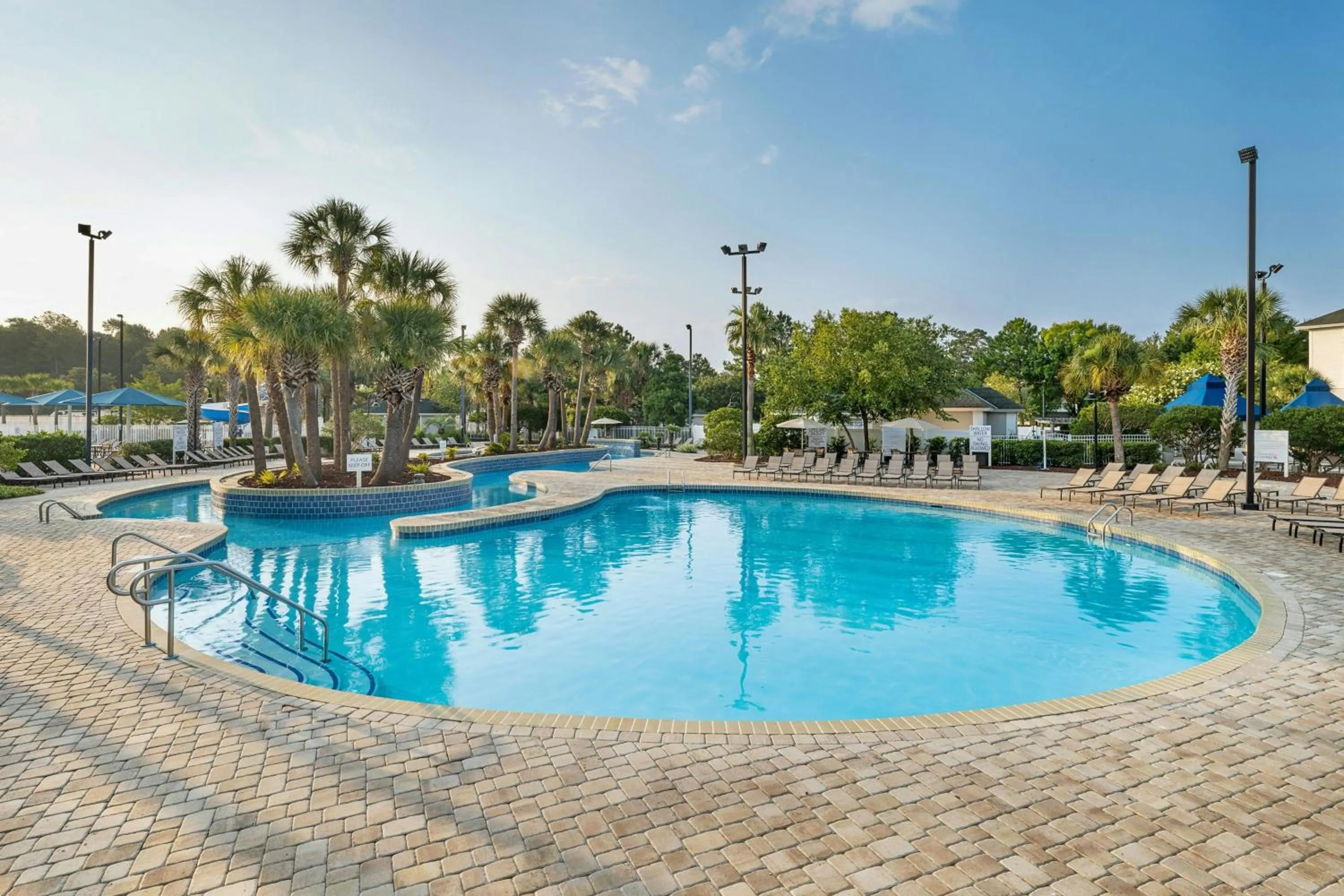 Swimming pool in Sheraton Broadway Resort Villas