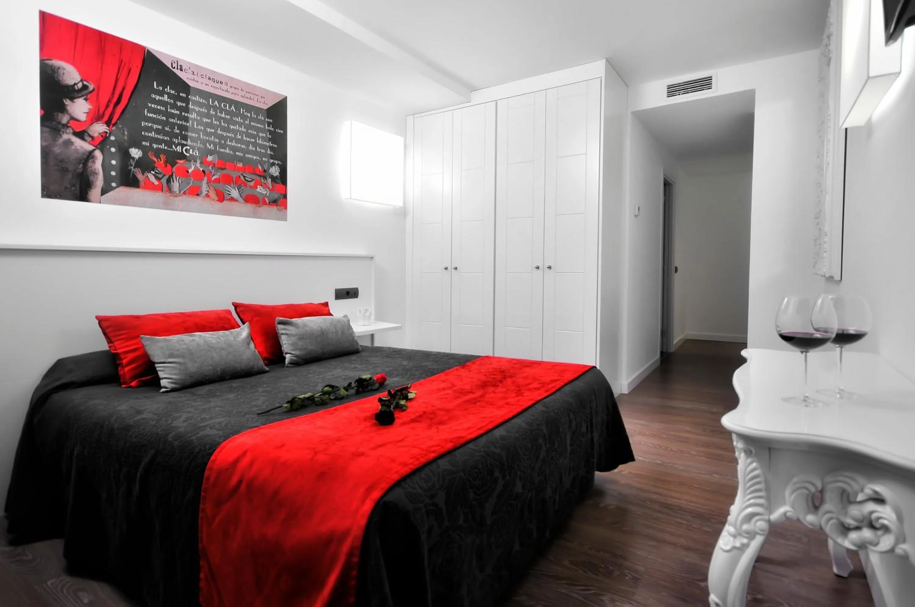 Photo of the whole room, Bed in Hospedium CLÁ Hotel - Boutique