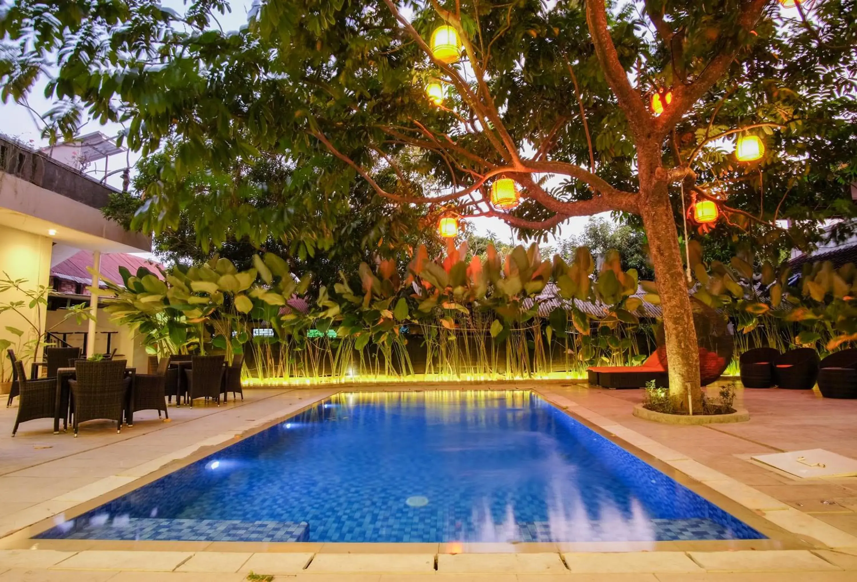 Swimming pool in Sunwood Hotel Arianz Mataram Swimming pool in Sunwood Hotel Arianz Mataram