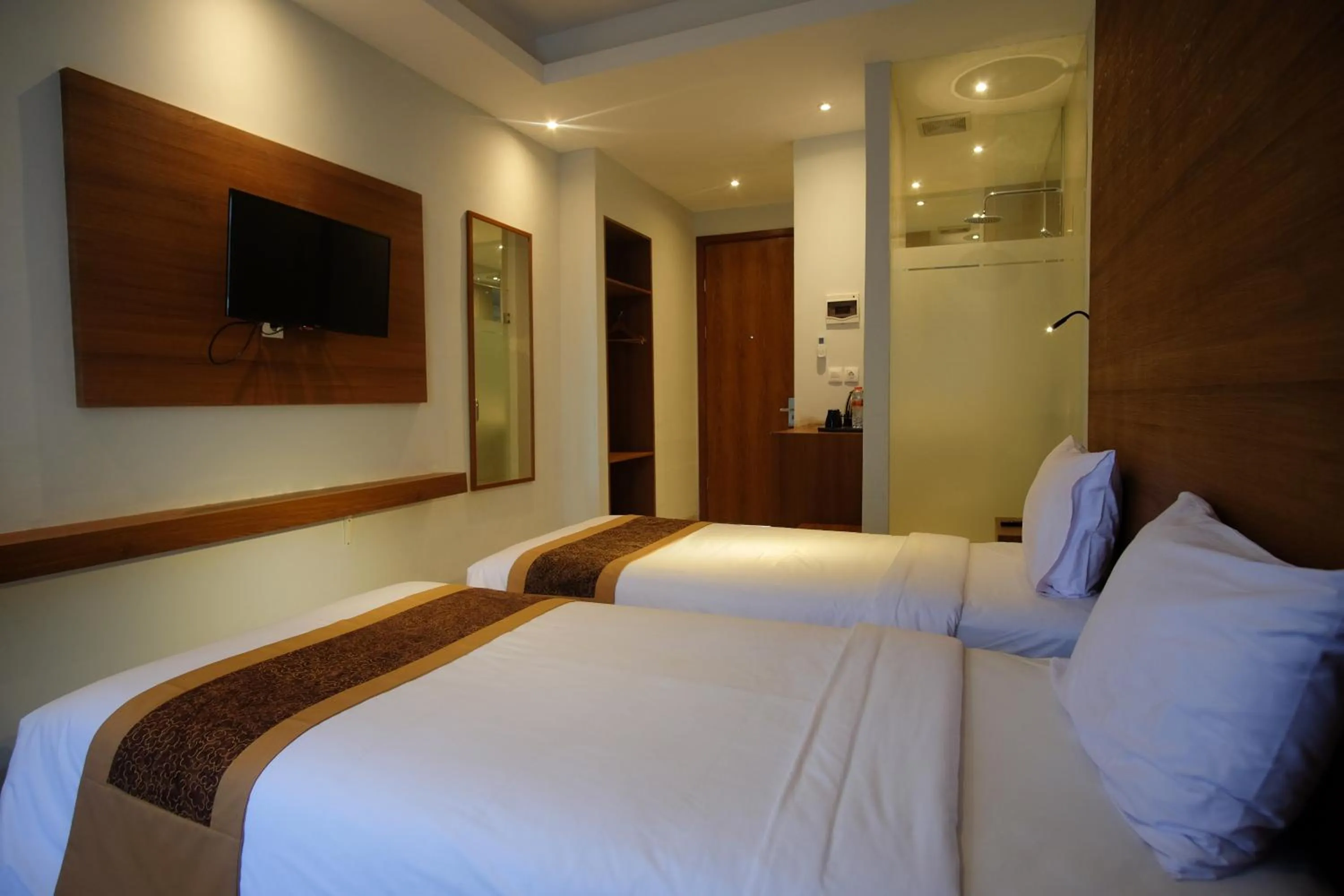 Bedroom, Bed in Sunwood Hotel Arianz Mataram