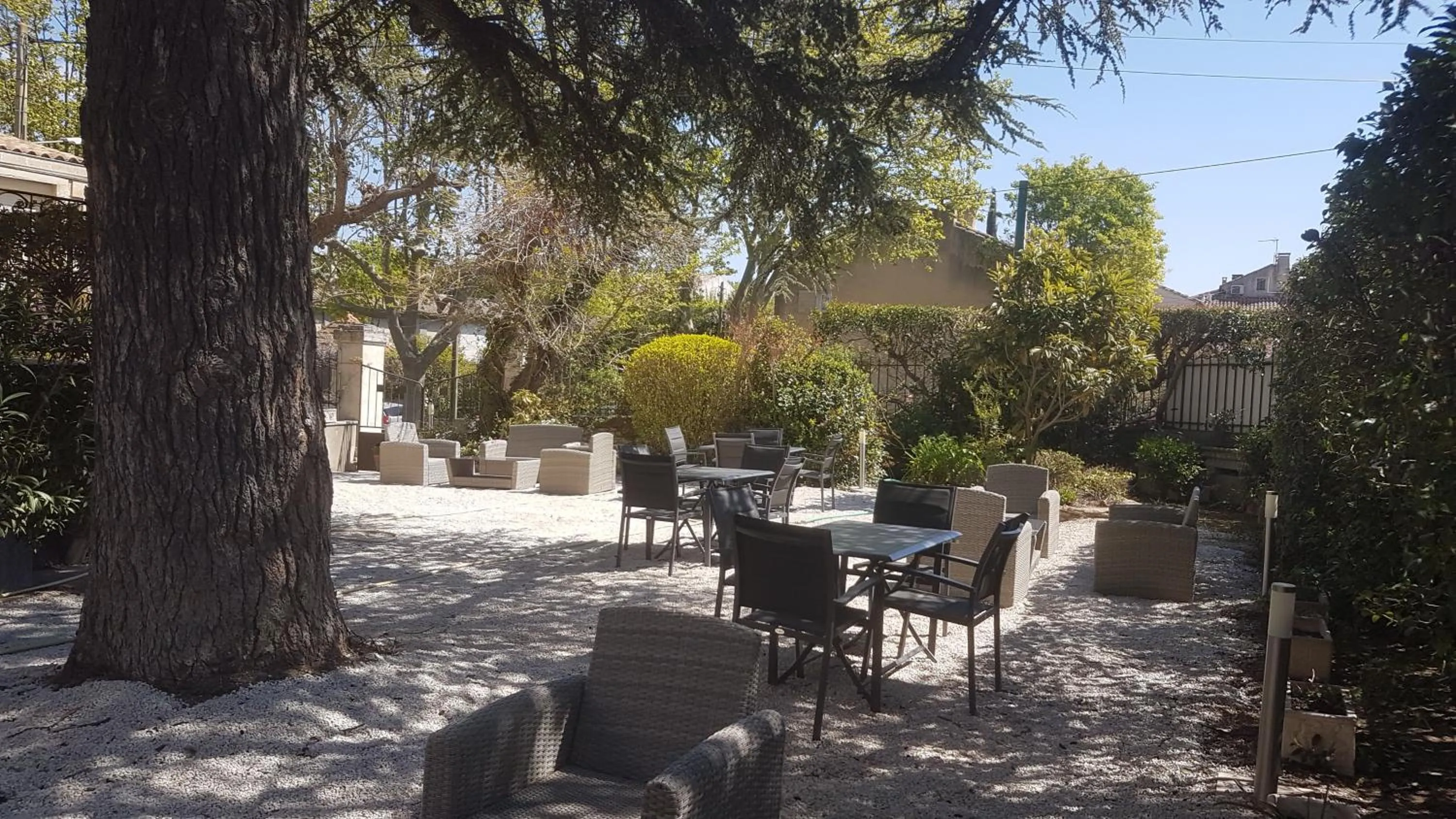 Property building in Le Castelet des Alpilles