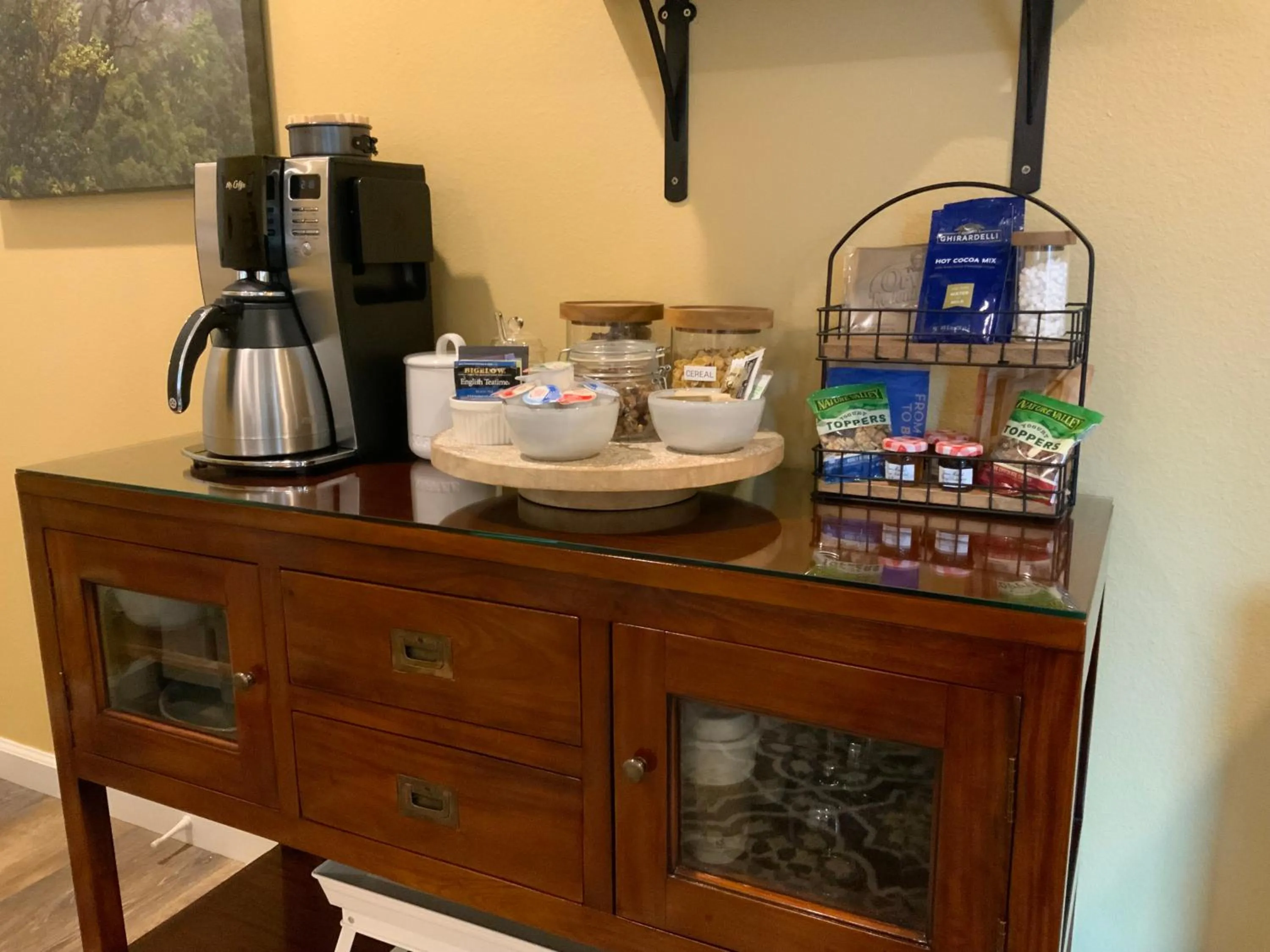 Coffee/tea facilities in Kilauea House