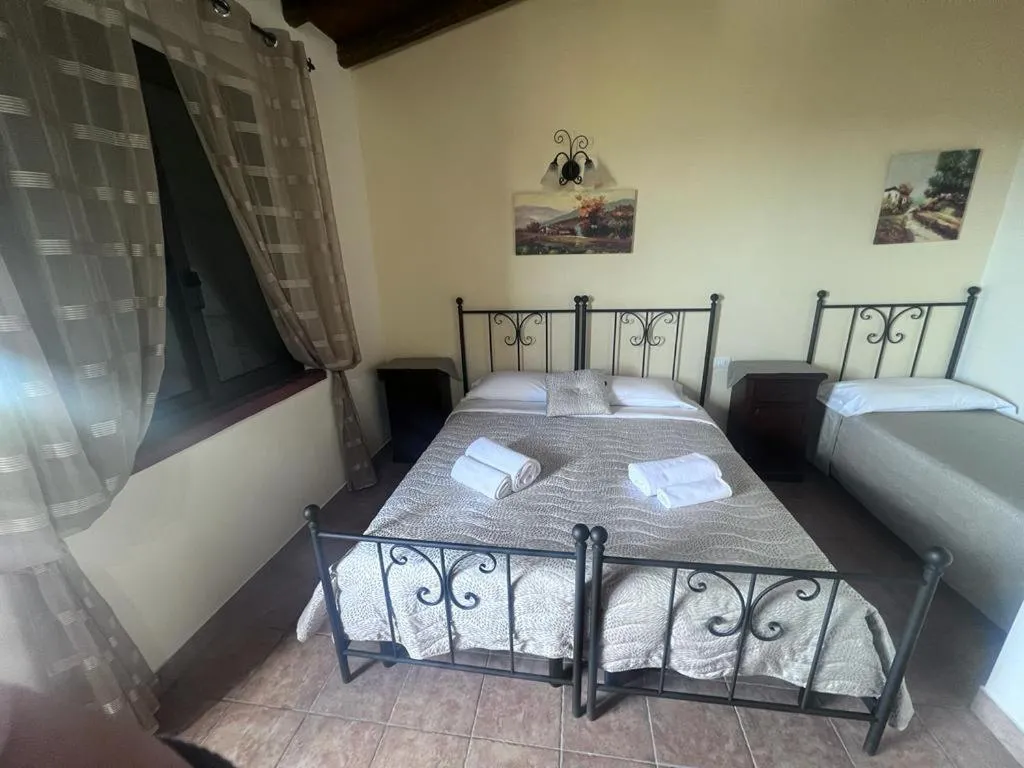 Bedroom, Bed in Terra Nostra