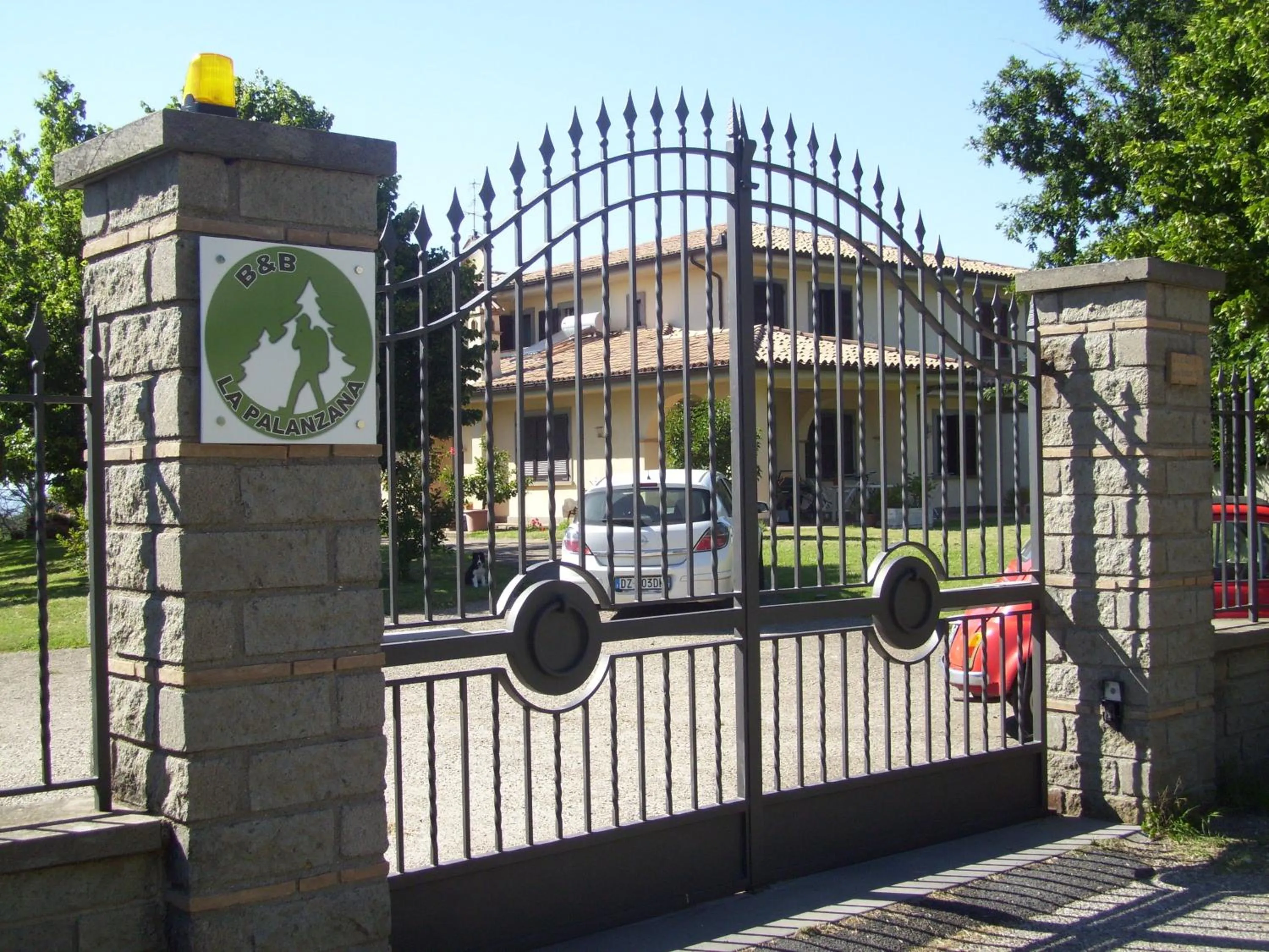 Facade/entrance in Bed and Breakfast La Palanzana