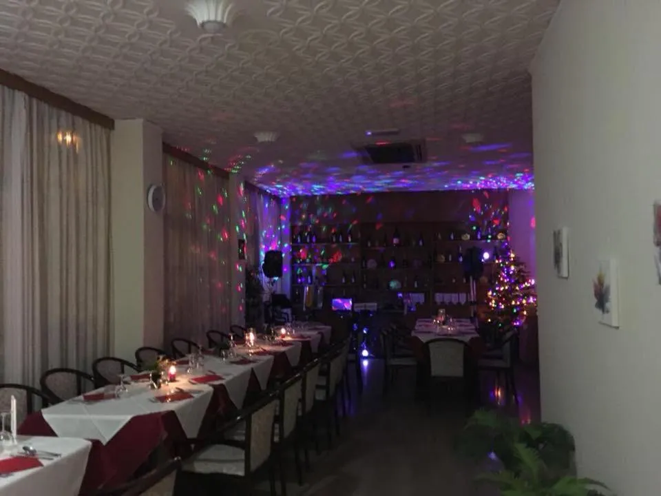 Restaurant/places to eat in Hotel Glenn