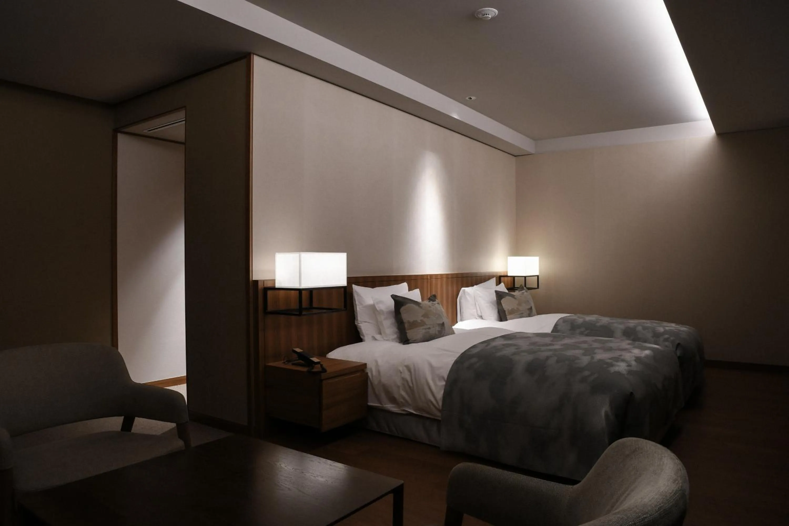 Bed in THE HIRAMATSU KYOTO