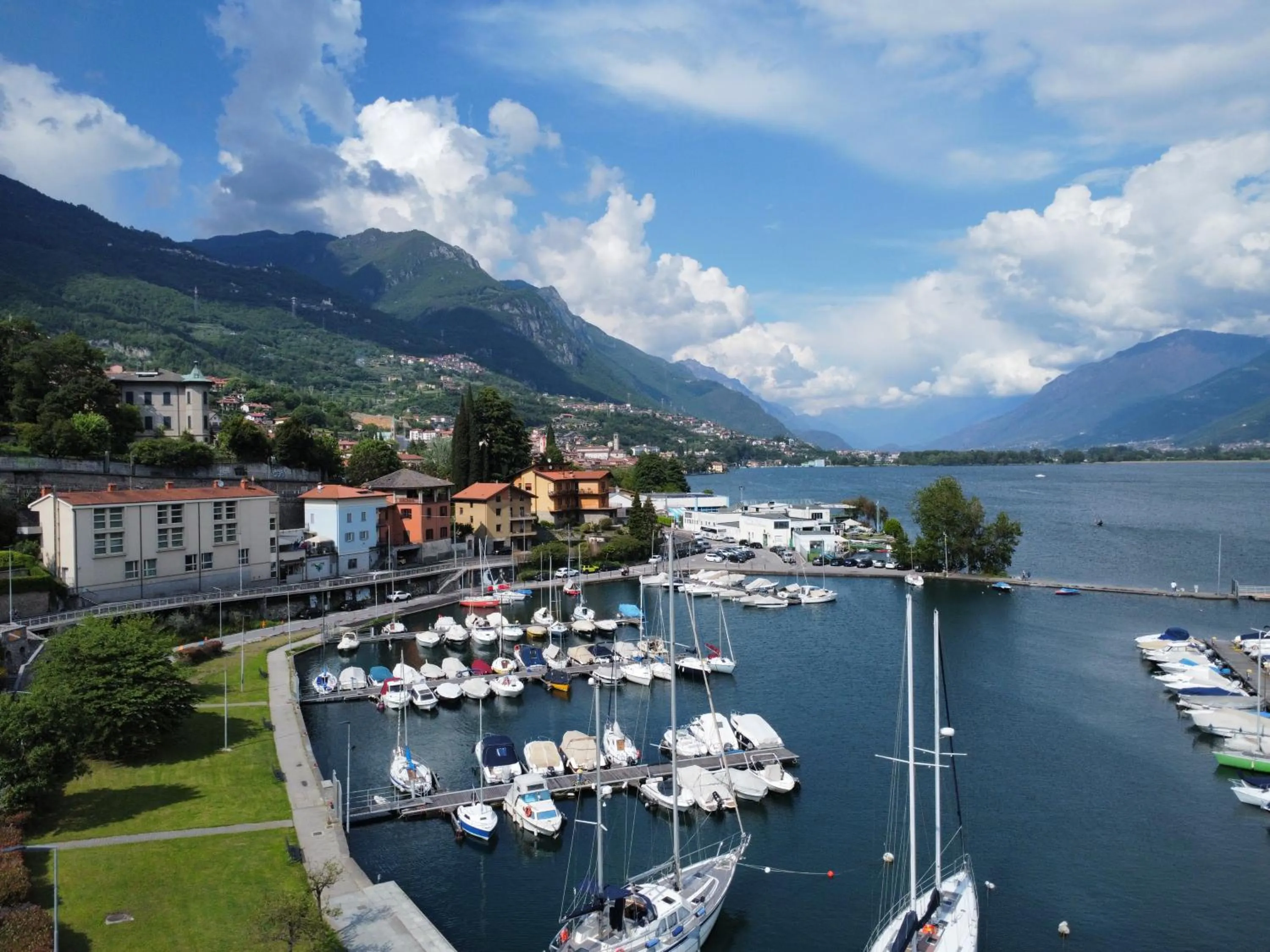 Property building in Ostello Del Porto