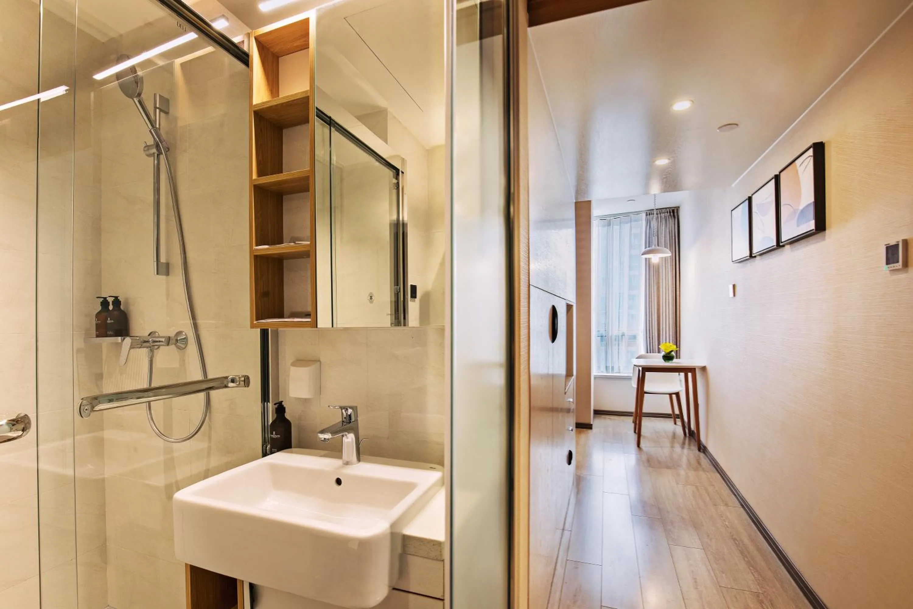 Bathroom in Livefortuna Hotel