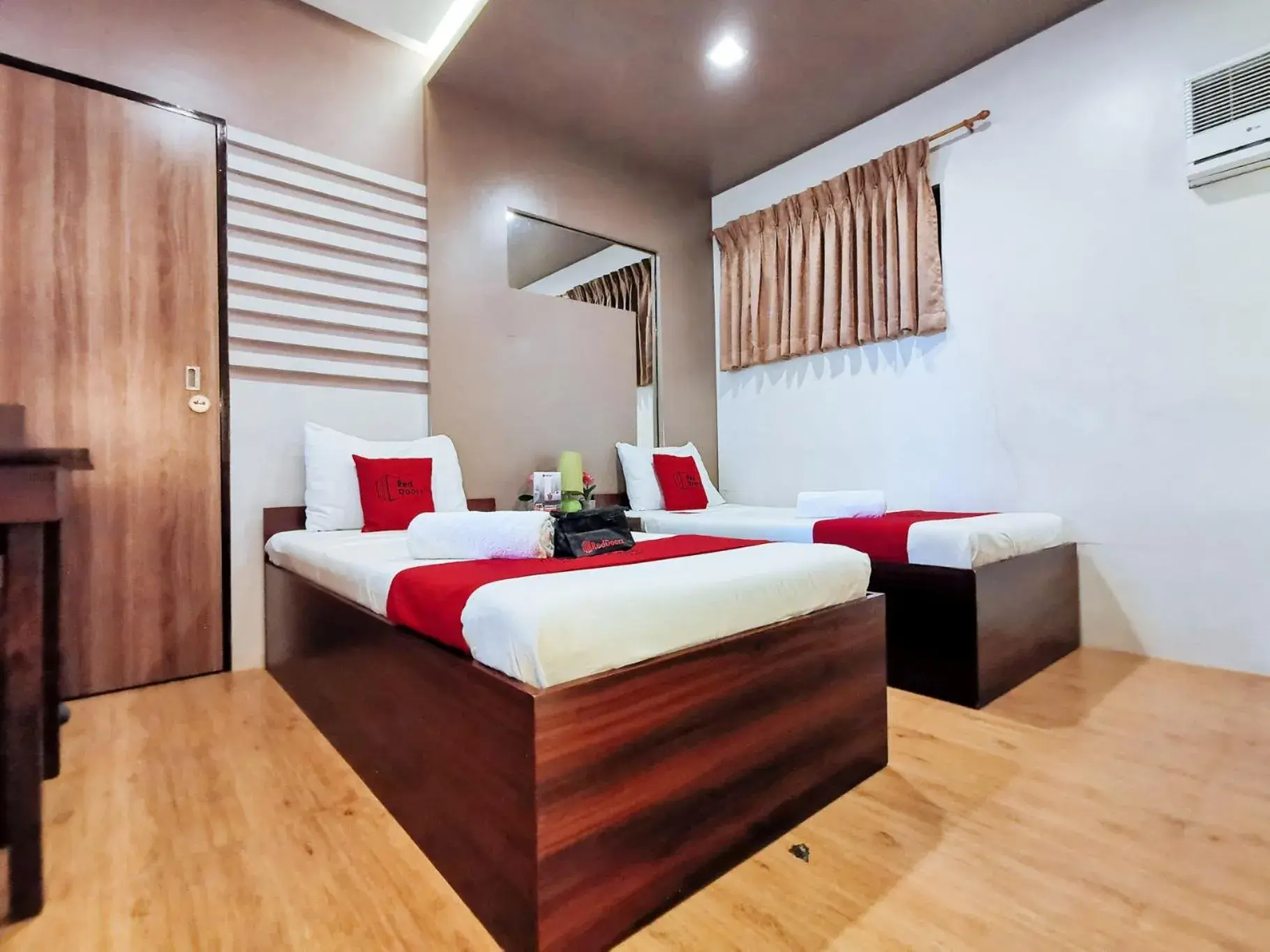 Bed in RedDoorz Plus near Robinsons Place Gensan Bed in RedDoorz Plus near Robinsons Place Gensan
