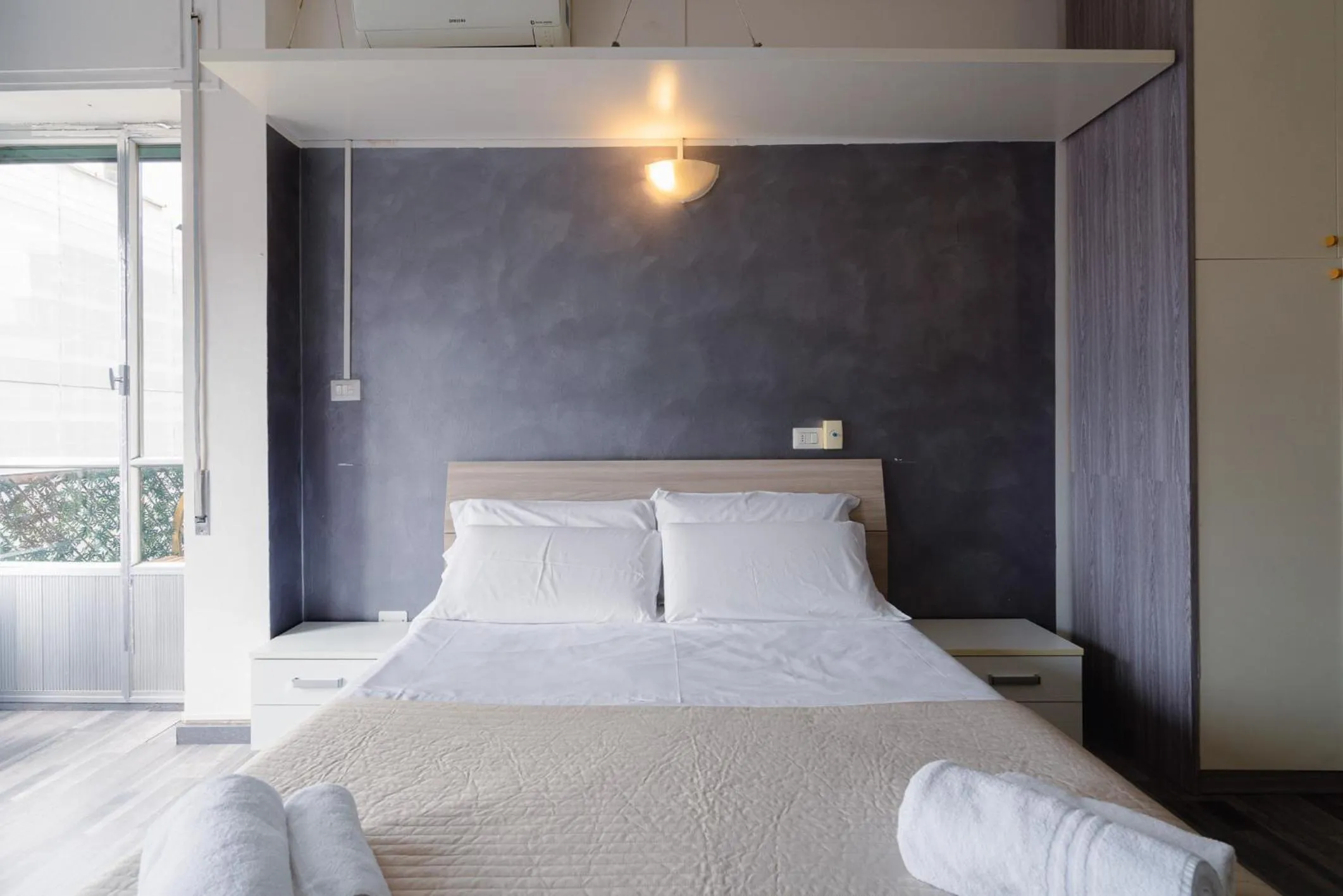 Bed in Galleria Del Reno