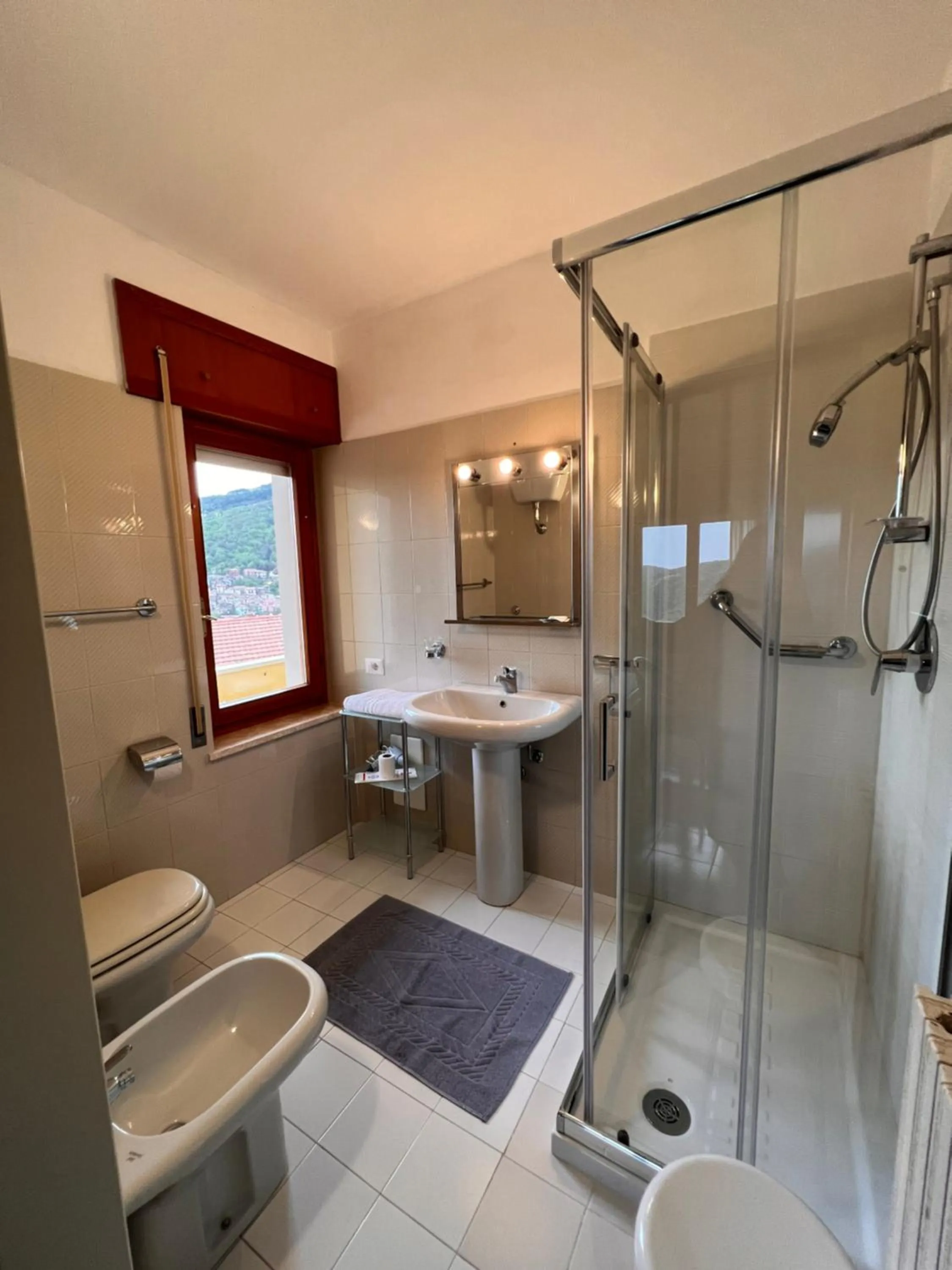 Shower in Hotel La Capannina