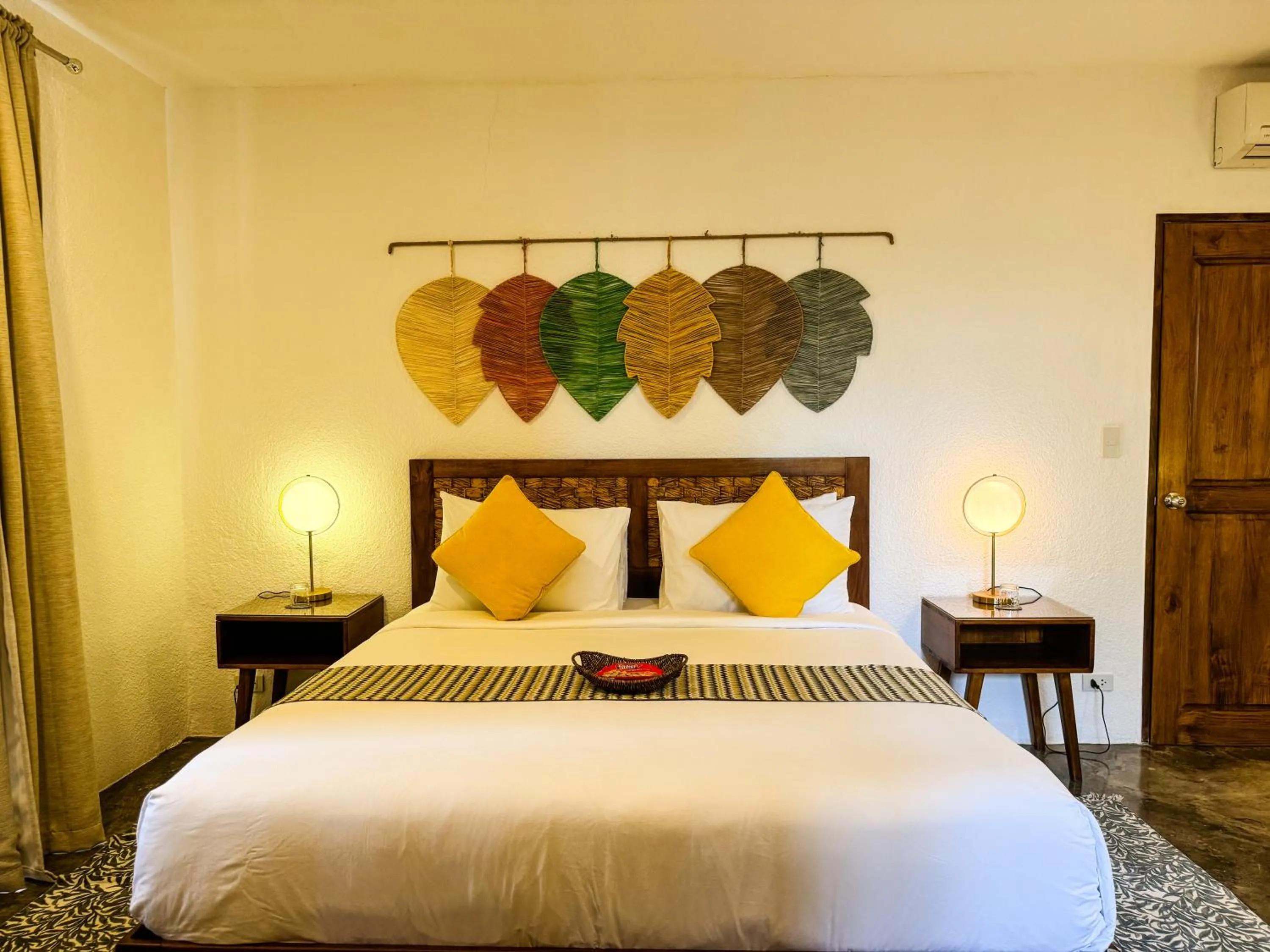 Bed in Halamanan Residences