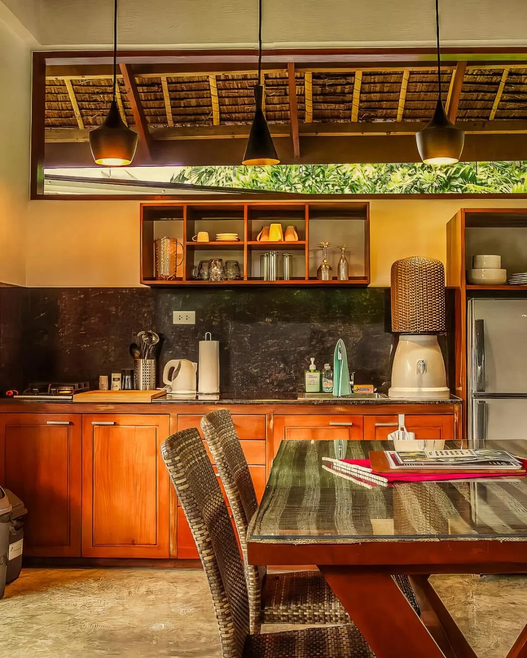 Halamanan Residences