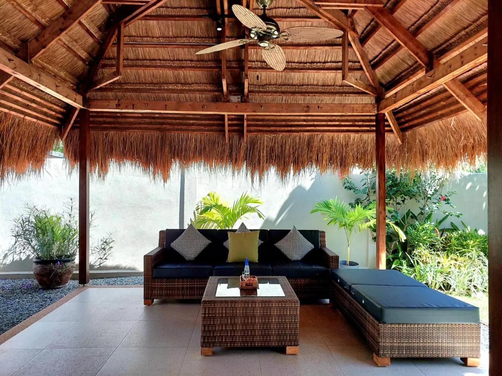 Halamanan Residences