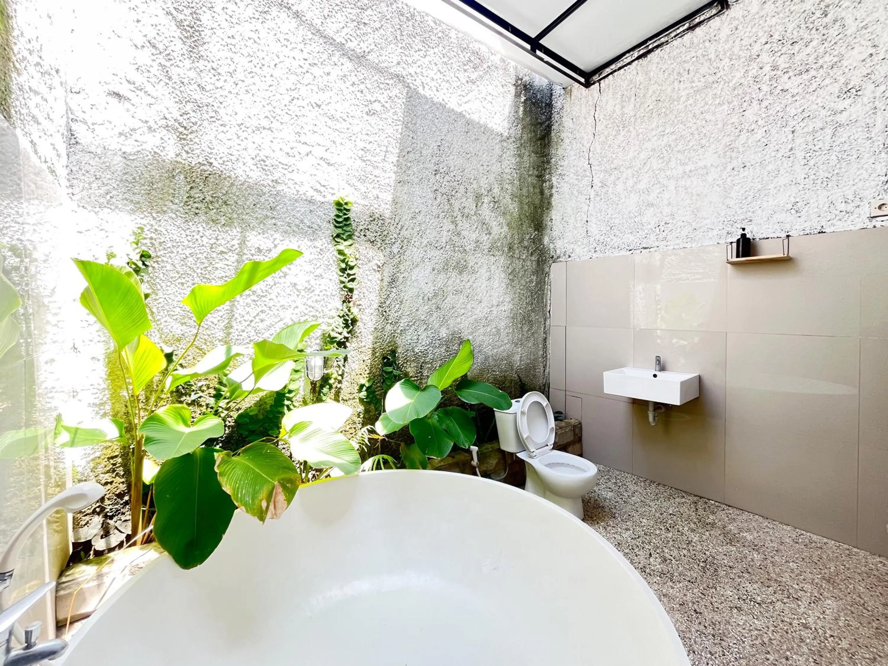 Bathroom in Sans Borobudur Homestay Banyuwangi