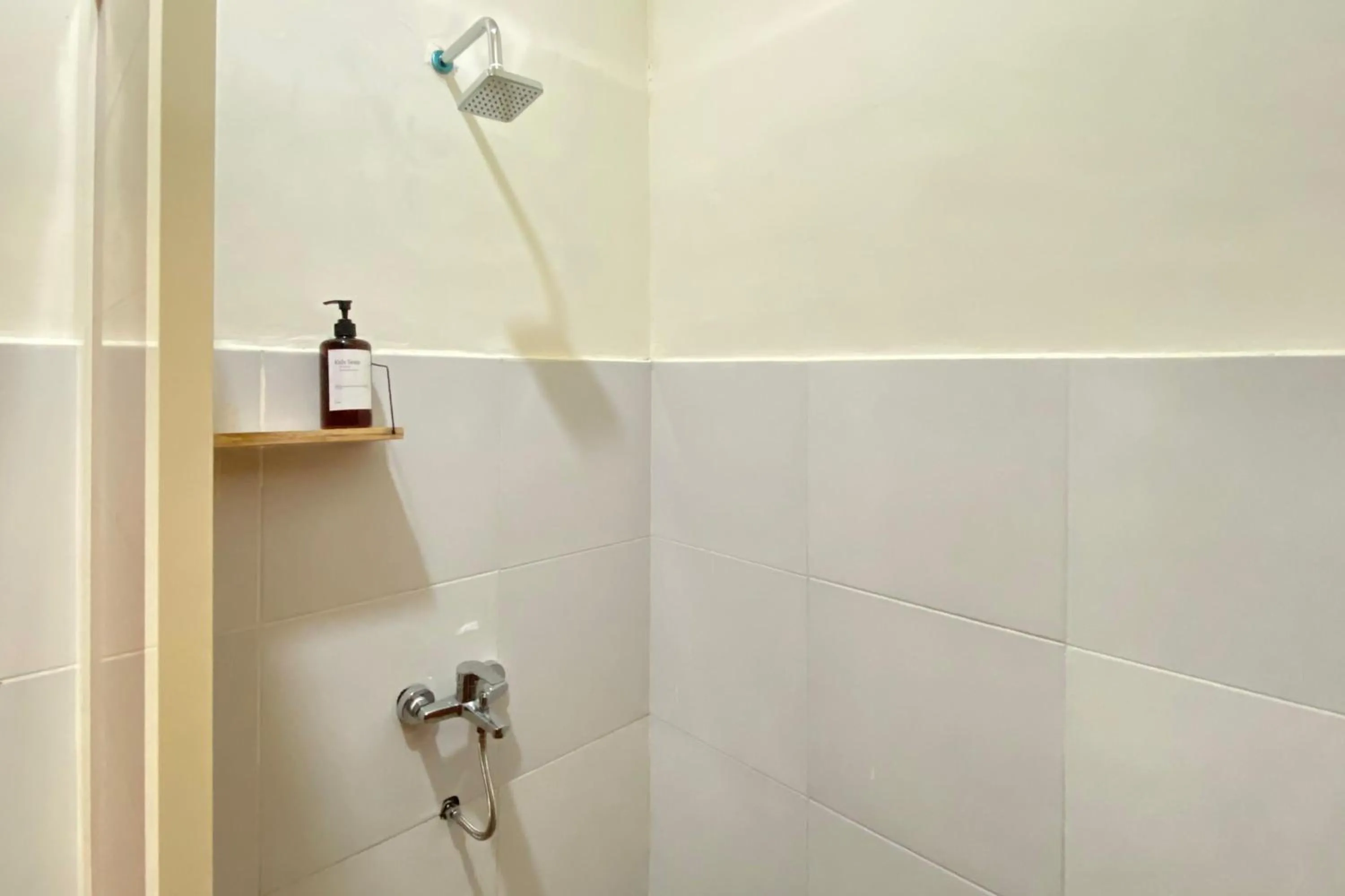 Bathroom in Sans Borobudur Homestay Banyuwangi