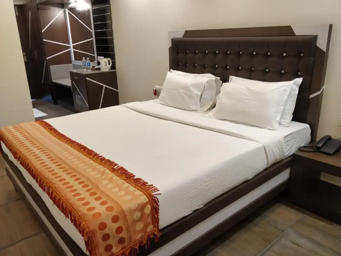 Bed in CS EMPIRE Bed in CS EMPIRE