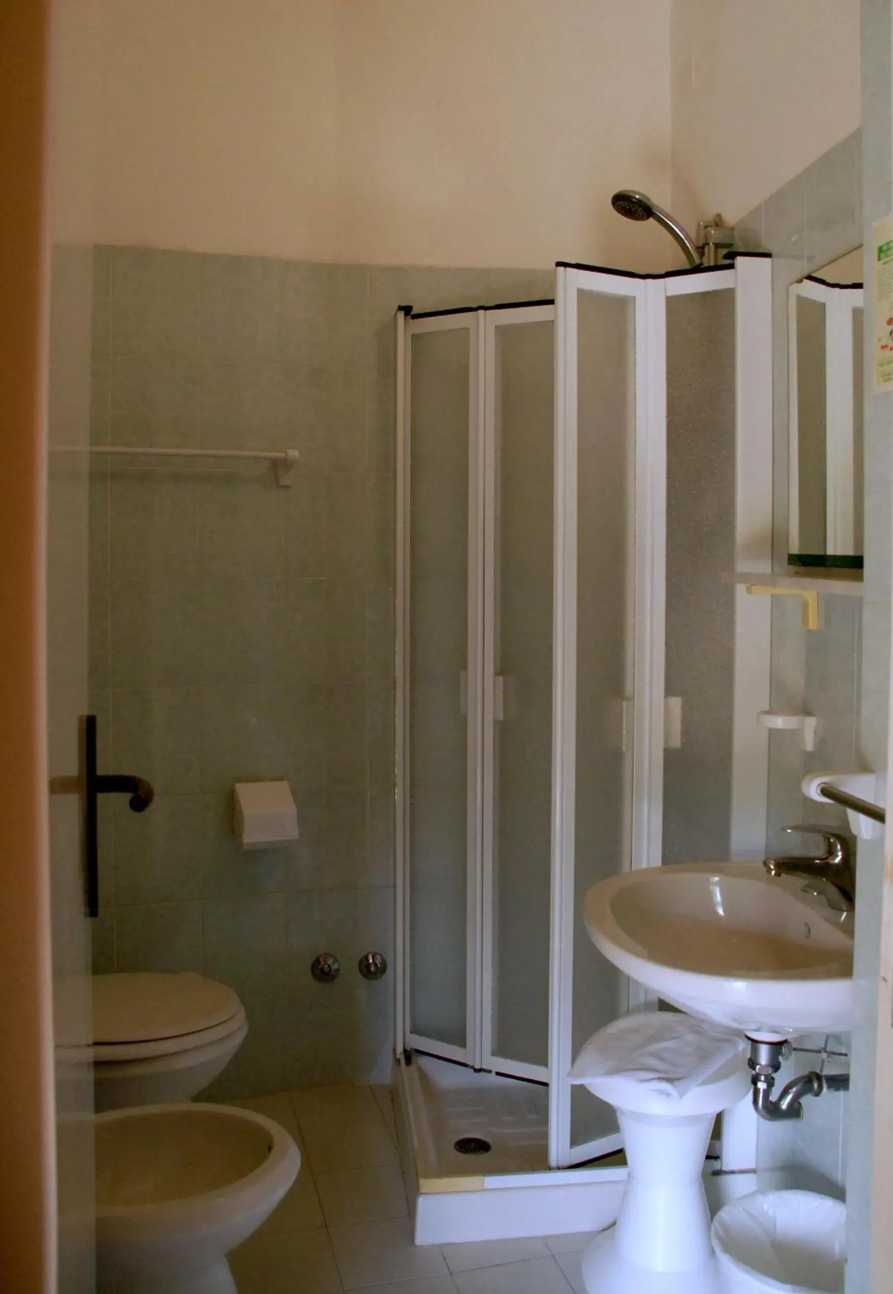 Bathroom in Hotel Arno Rimini