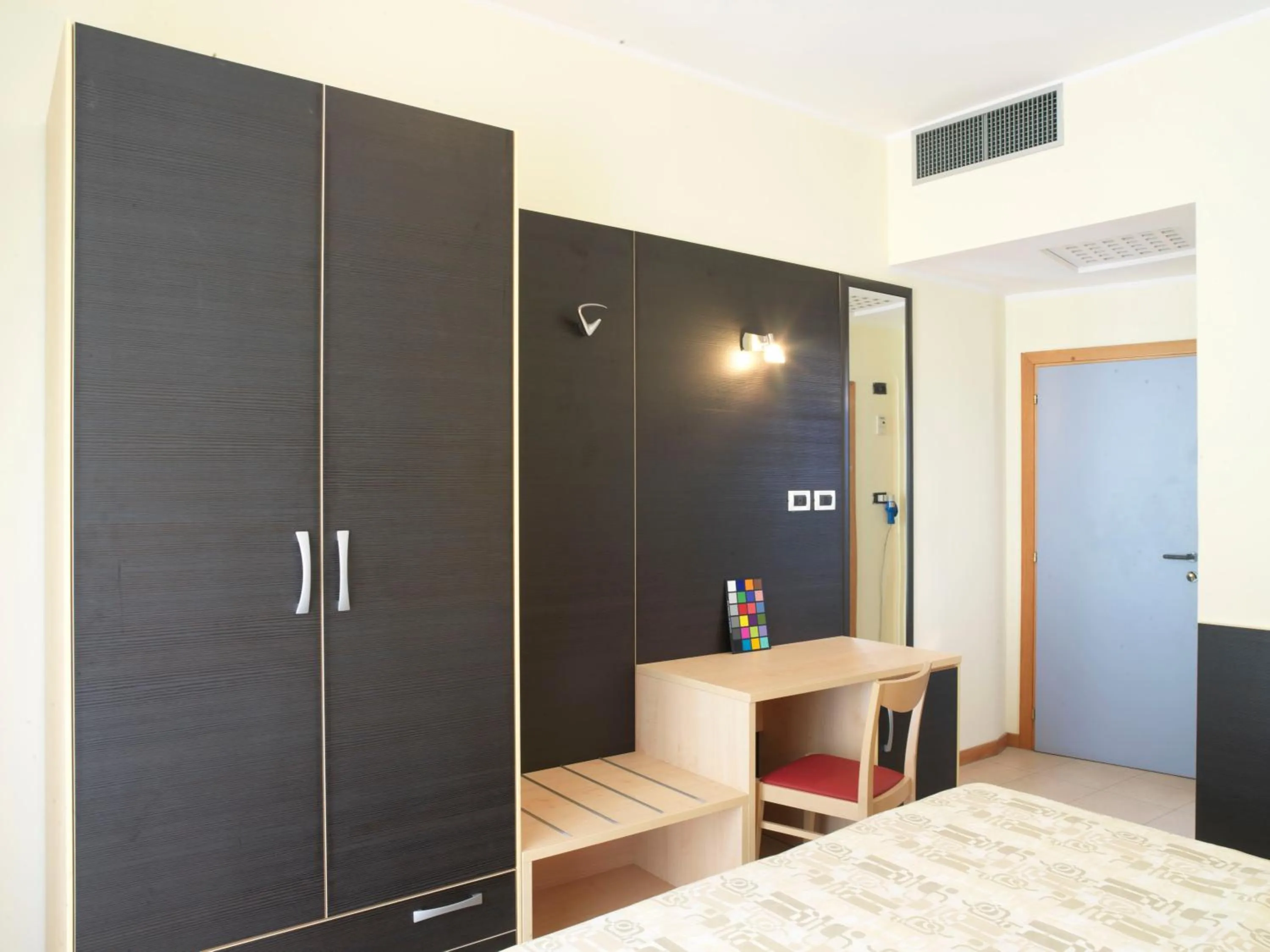 Photo of the whole room, Bed in Hotel Arno