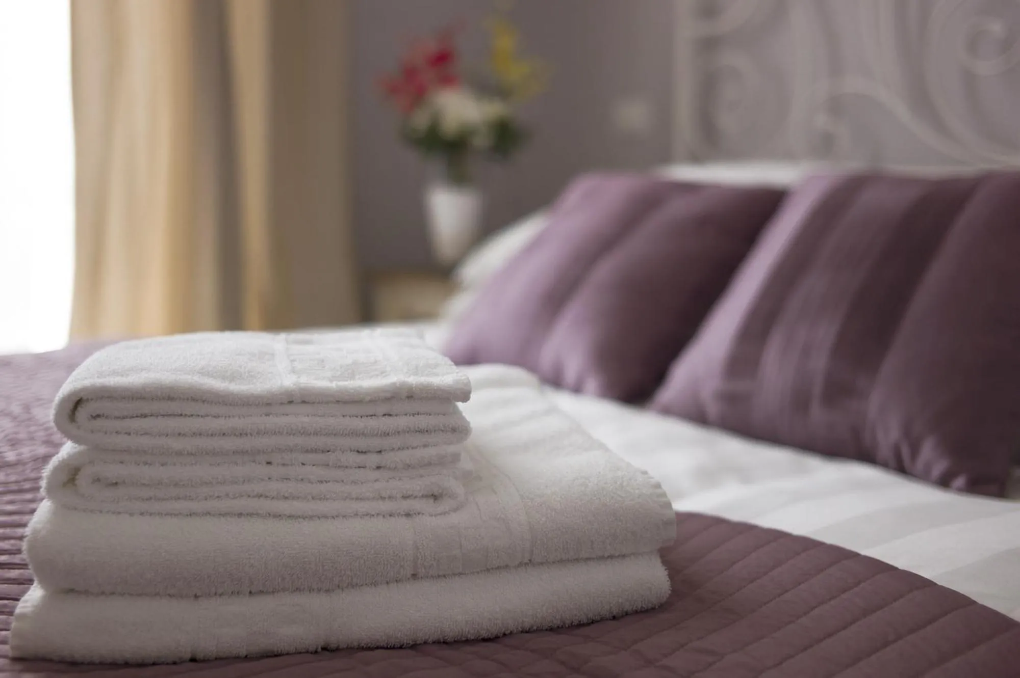 Day, Bed in DD Luxury House