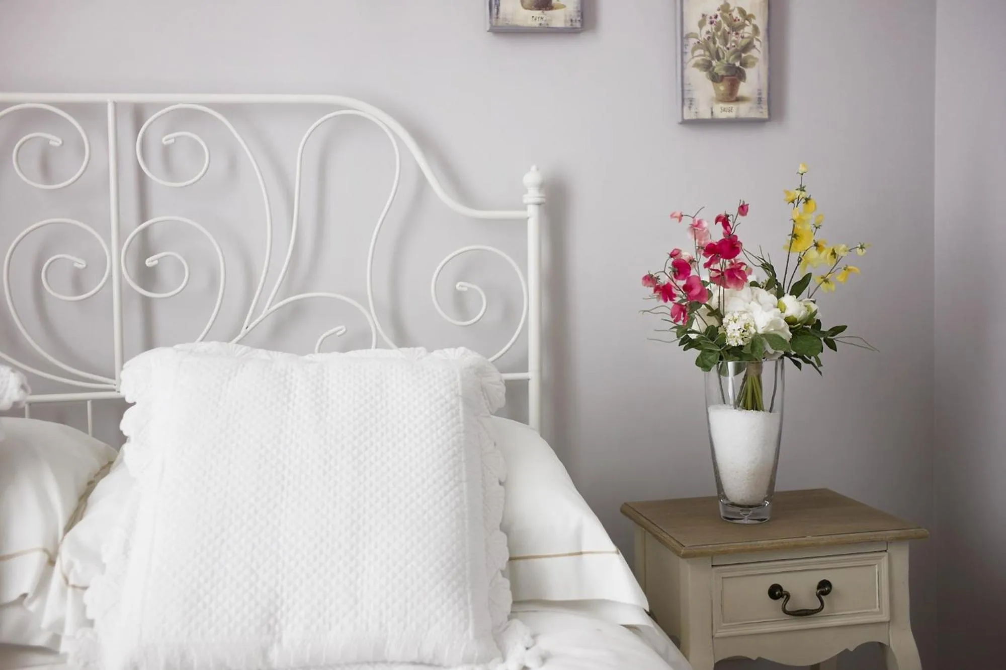 Decorative detail, Bed in DD Luxury House