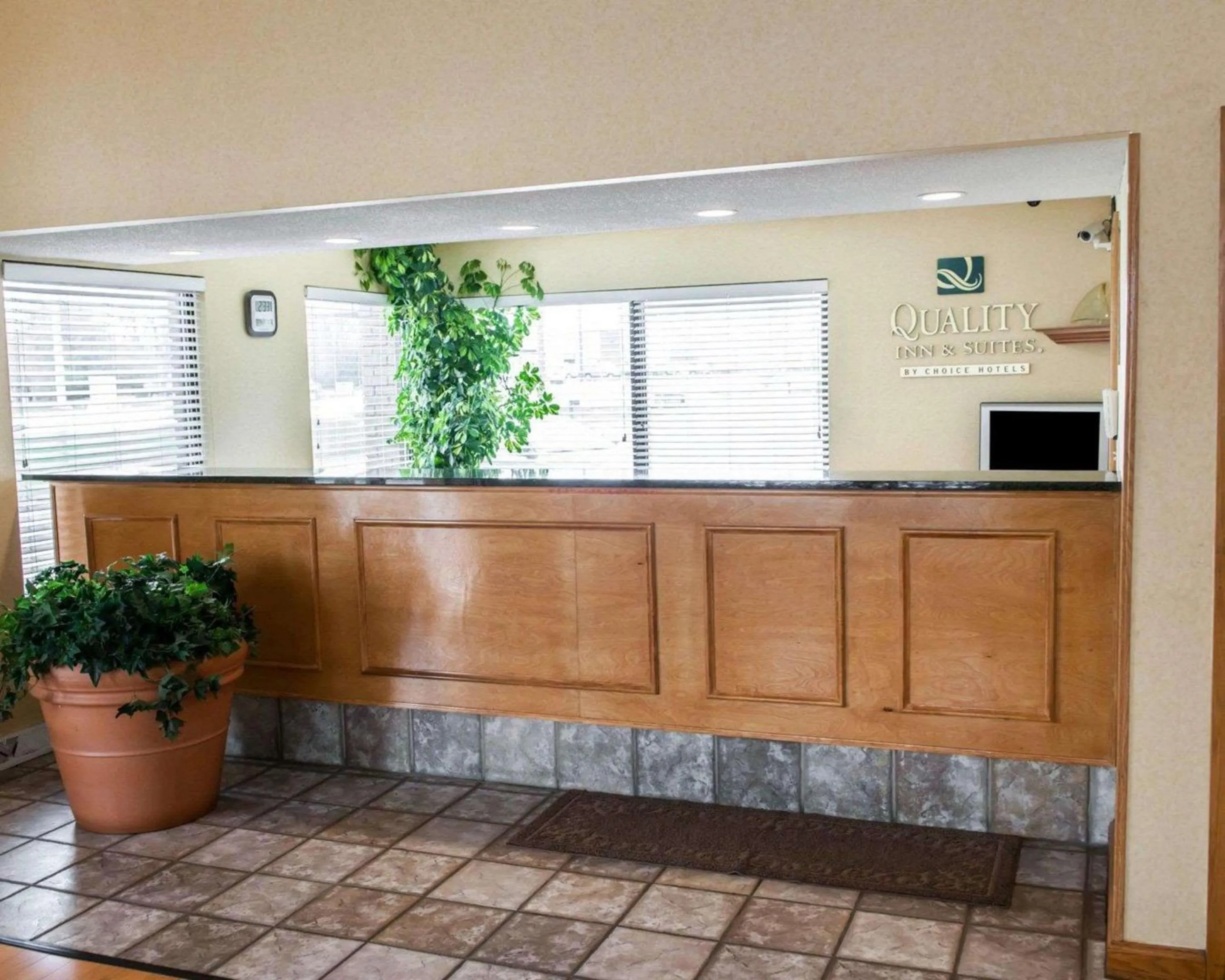 Lobby or reception in Quality Inn and Suites Indianapolis