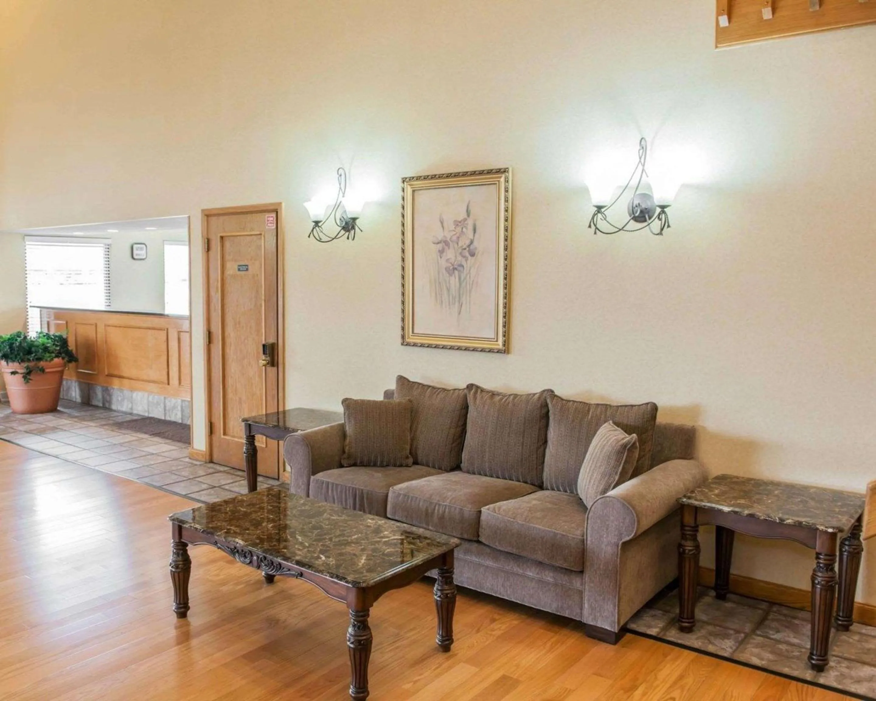 Lobby or reception in Quality Inn and Suites Indianapolis