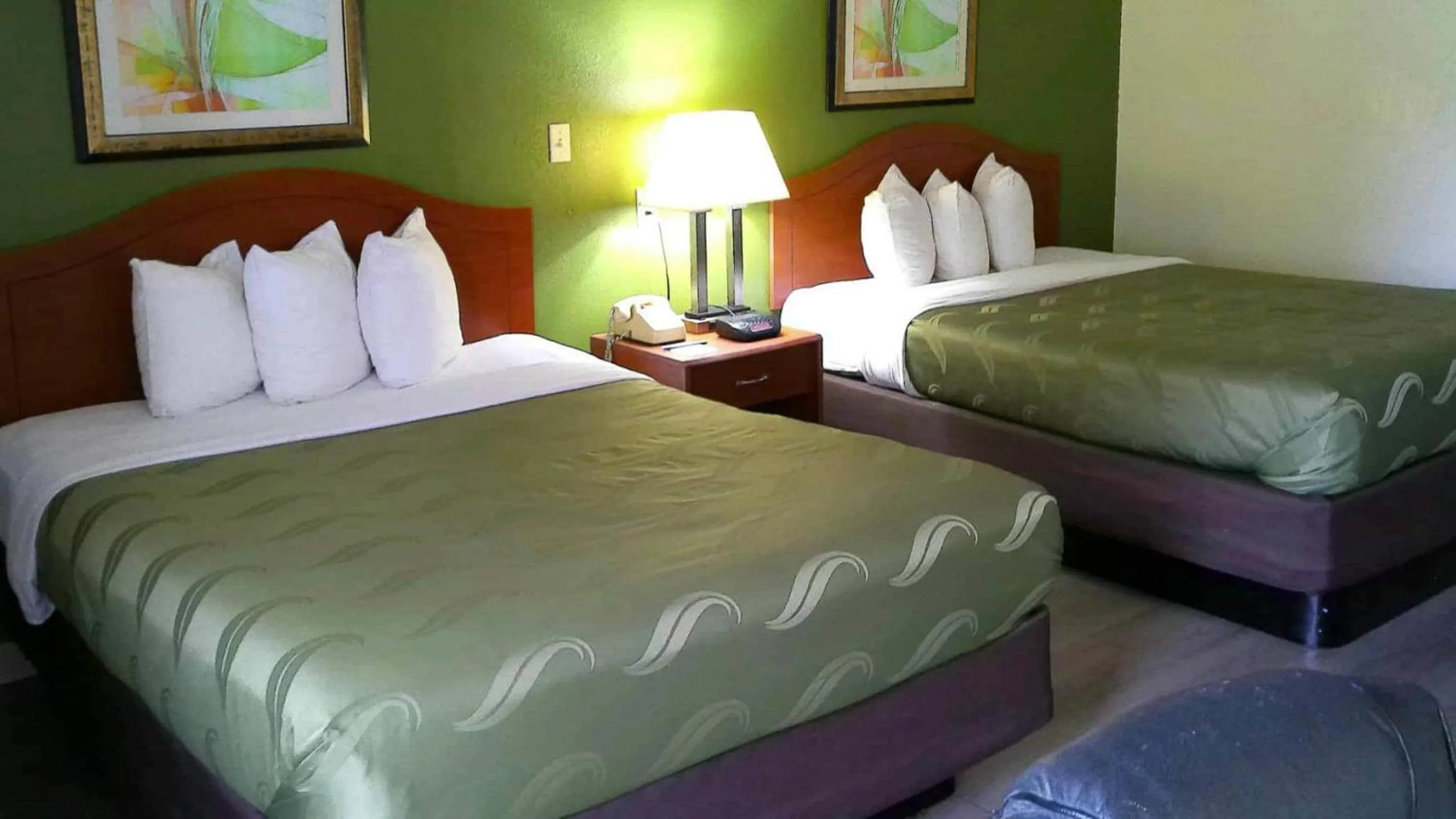 Bedroom in Quality Inn & Suites Indianapolis Northwest