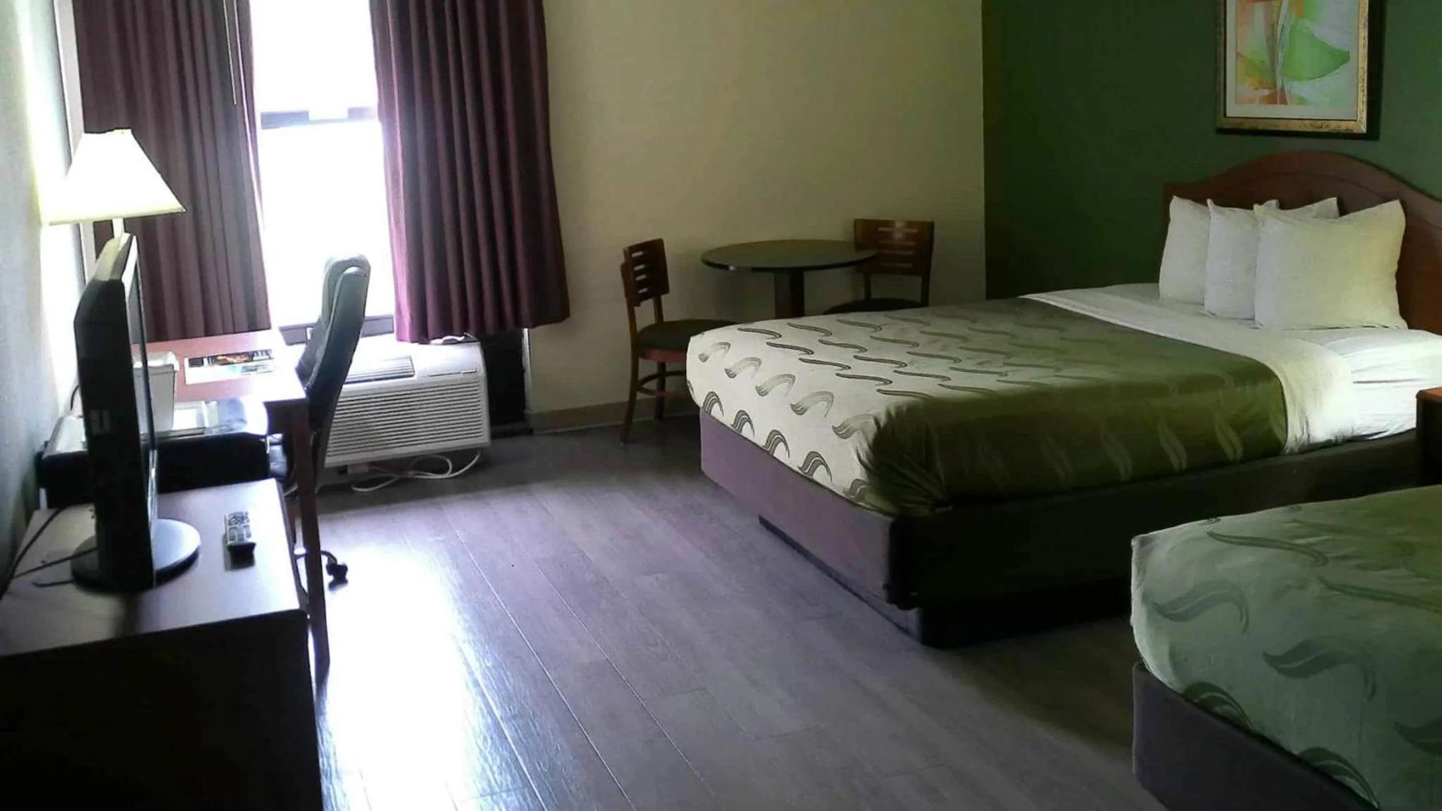 Bedroom in Quality Inn & Suites Indianapolis Northwest