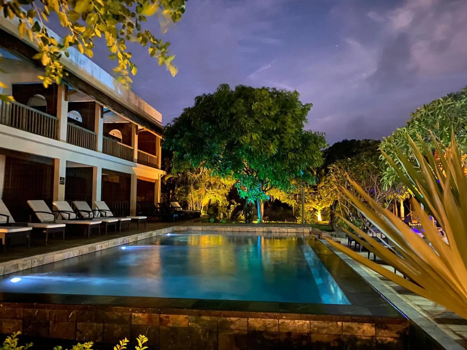 Swimming pool in The Garden Lodge Pereybere - Piscine & Jardin