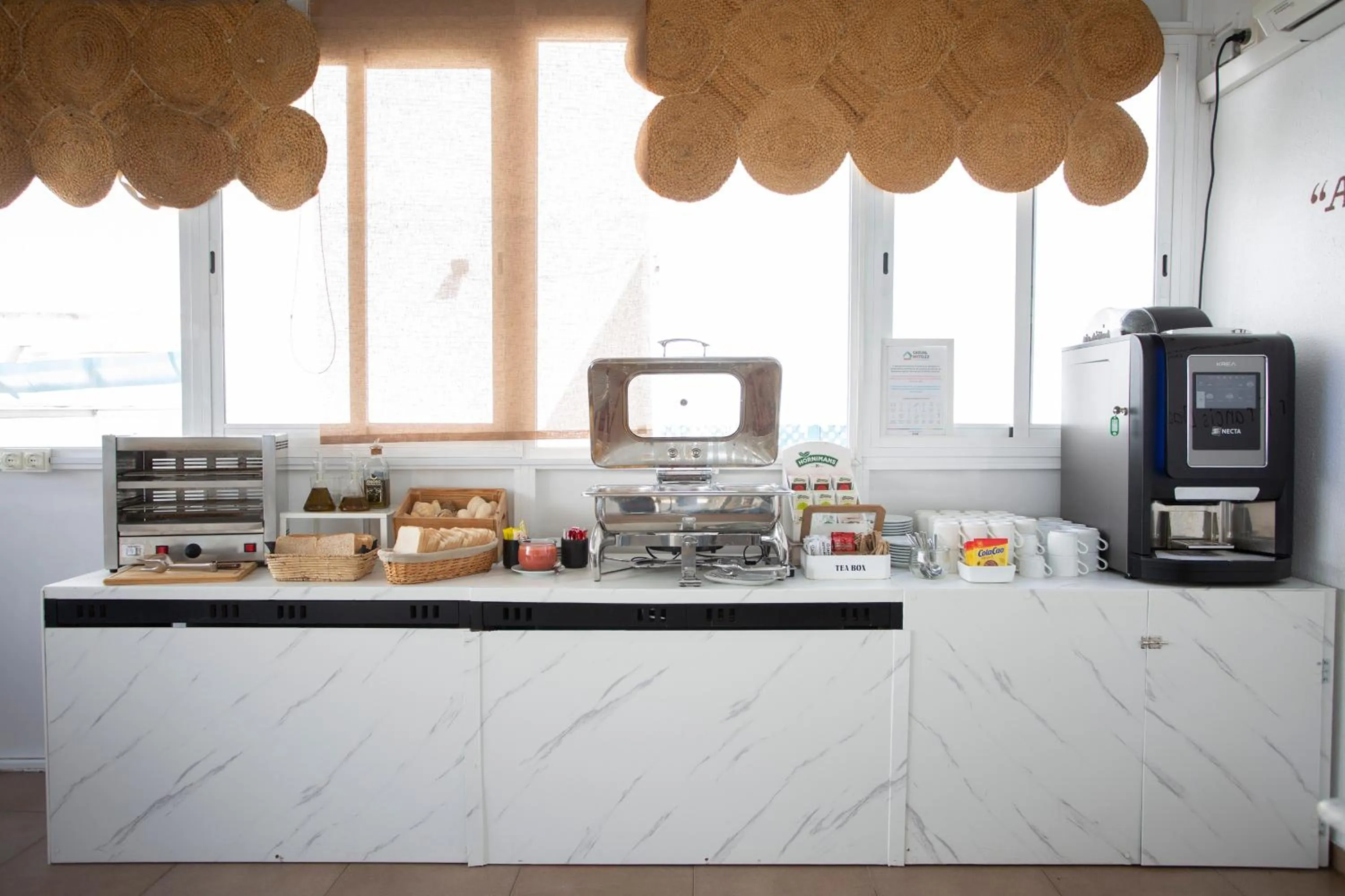 Buffet breakfast in Casual de las Letras Sevilla