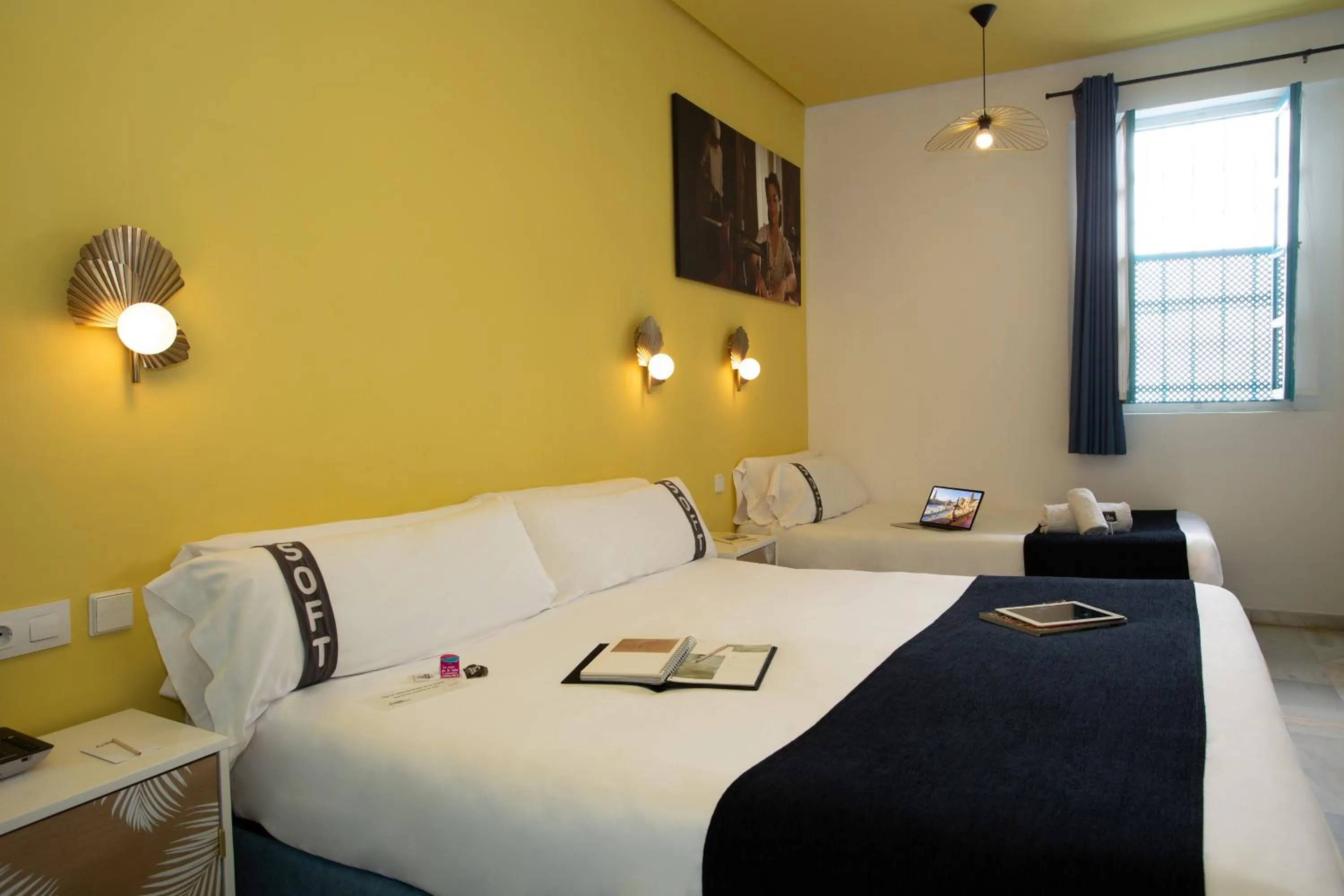 Bedroom, Bed in Casual de las Letras Sevilla